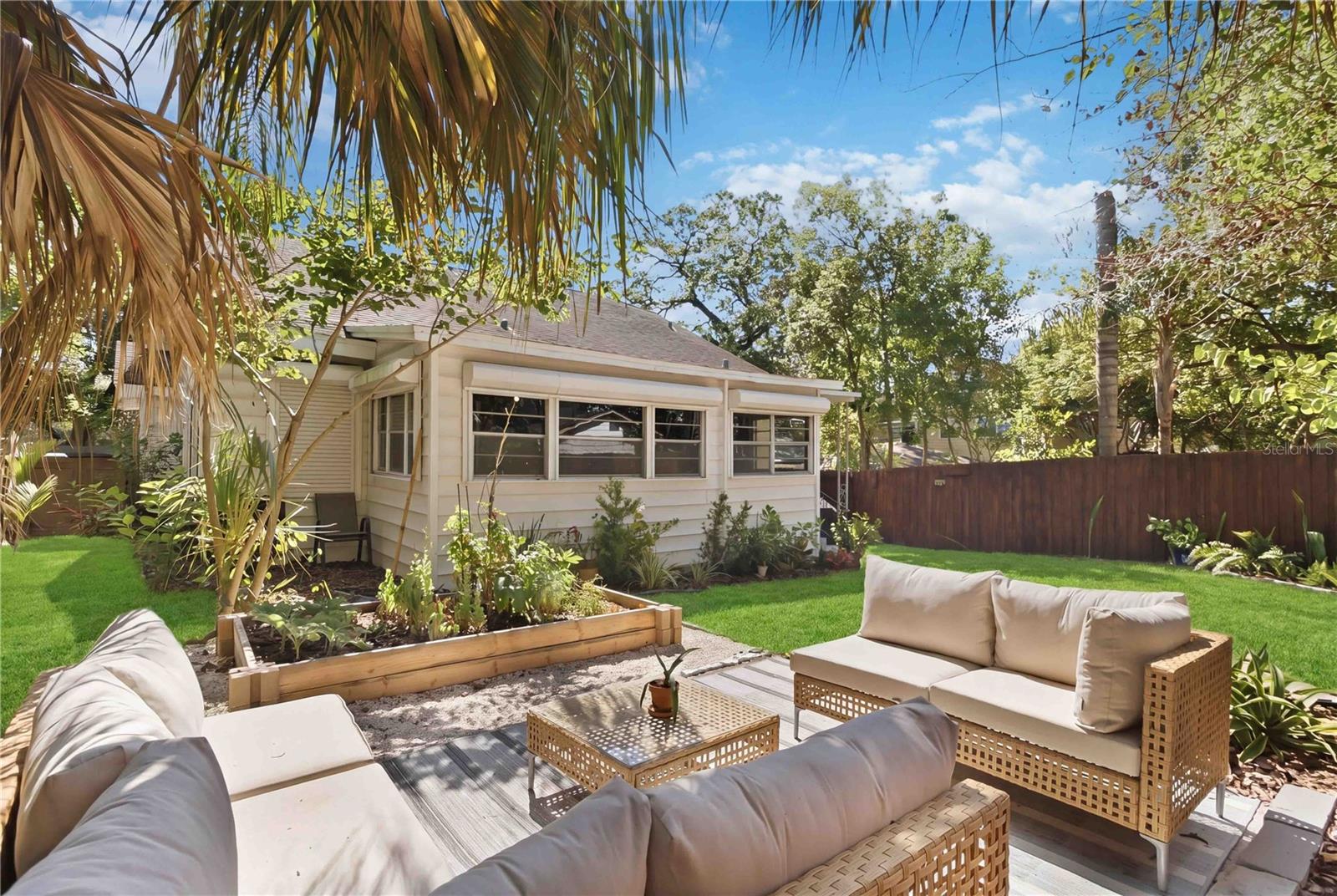 122 N MILLS AVE, ORLANDO, FL, 32801