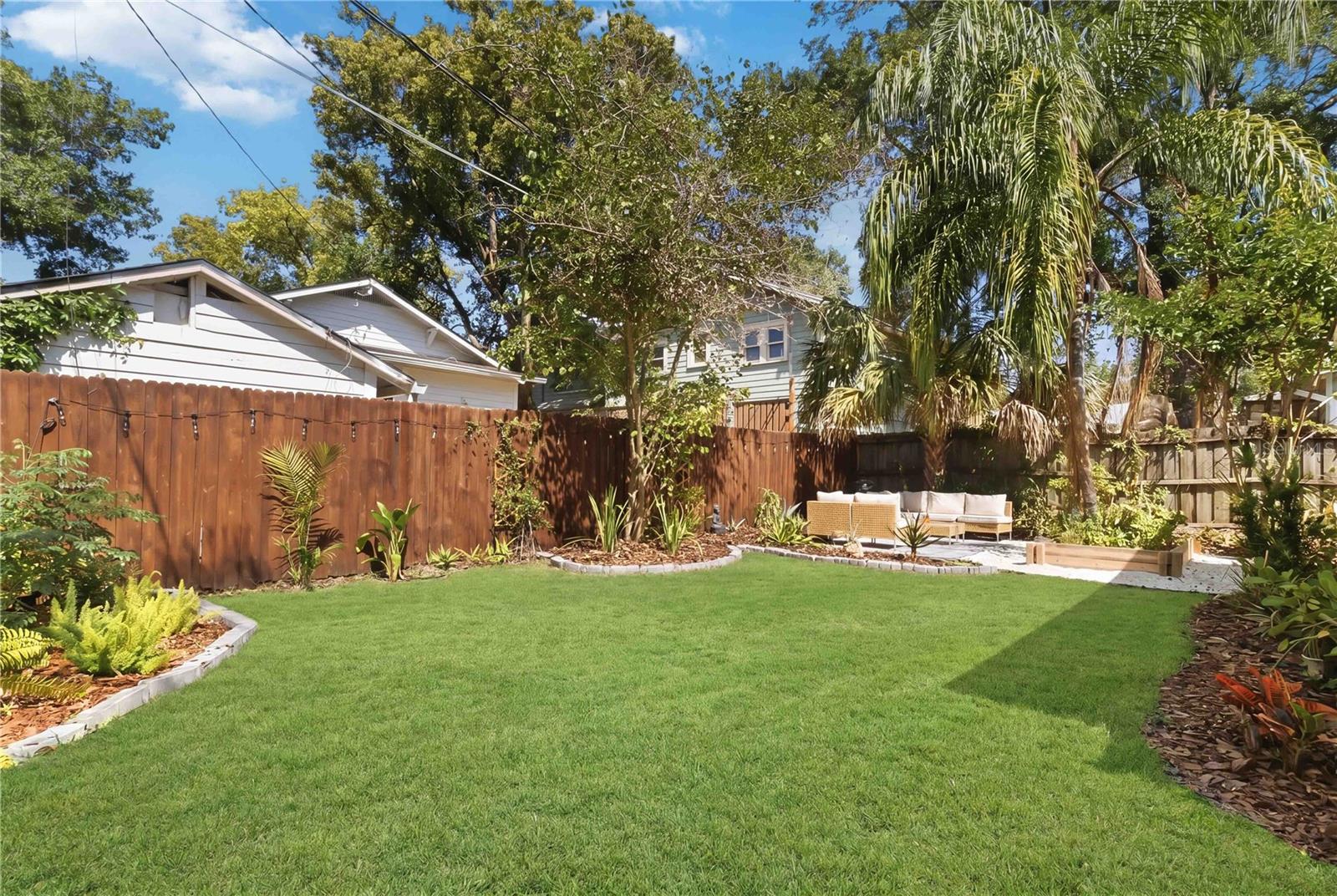 122 N MILLS AVE, ORLANDO, FL, 32801