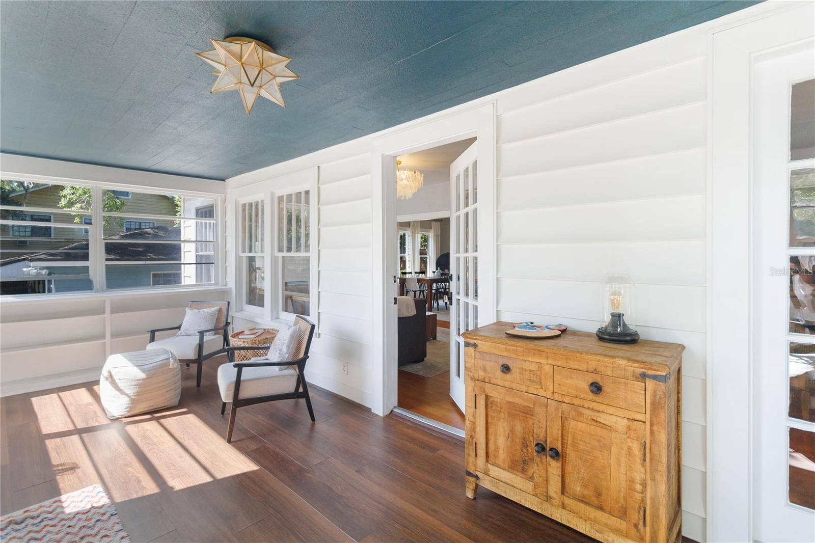 122 N MILLS AVE, ORLANDO, FL, 32801