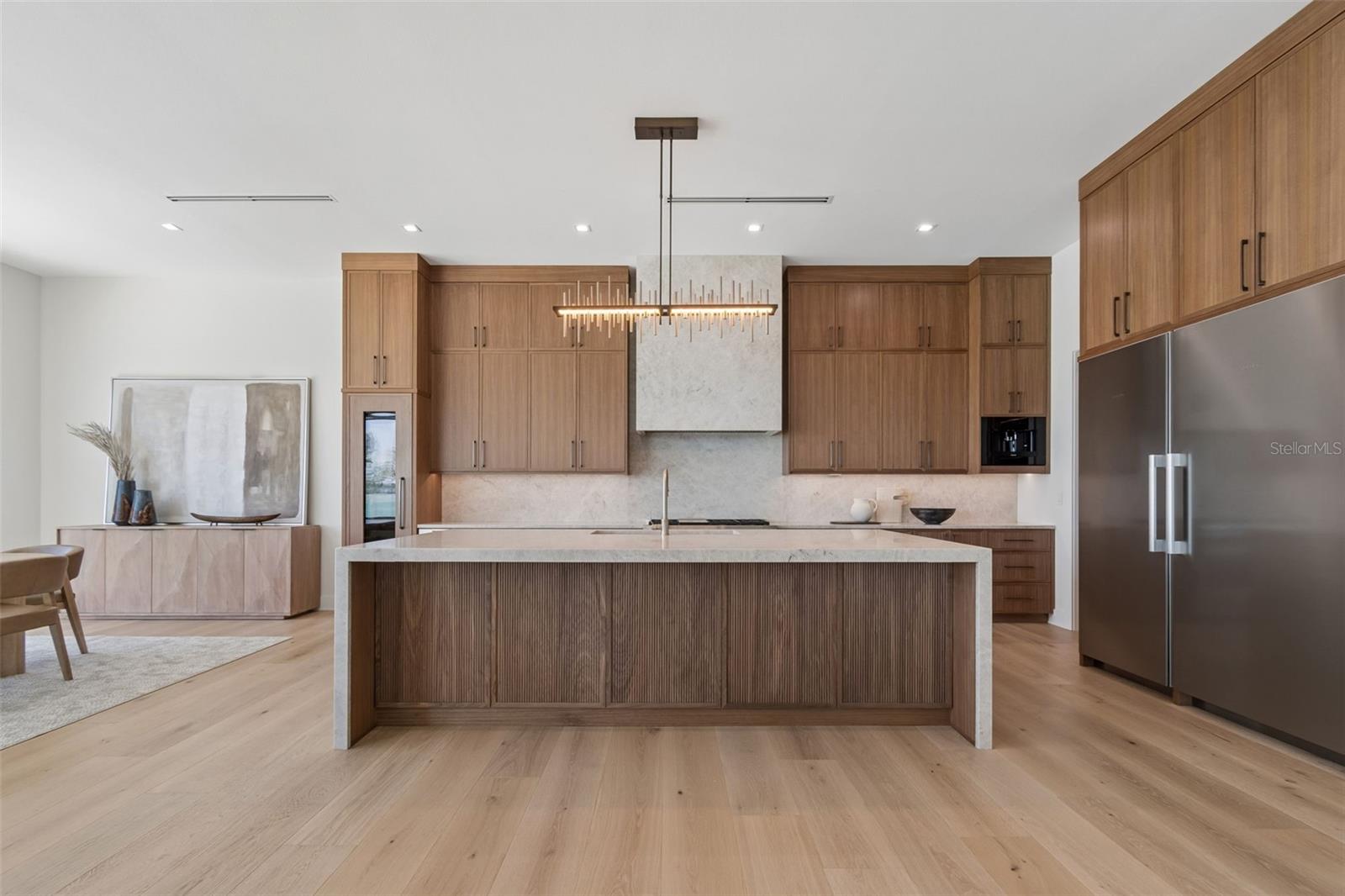 236 HOWARD DR, BELLEAIR BEACH, FL, 33786