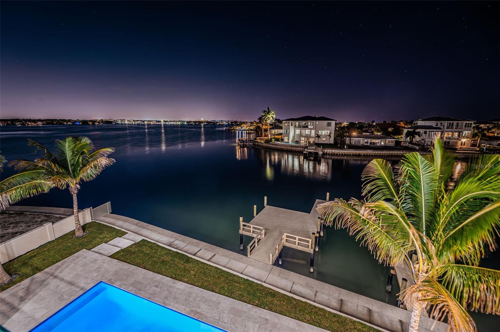 236 HOWARD DR, BELLEAIR BEACH, FL, 33786