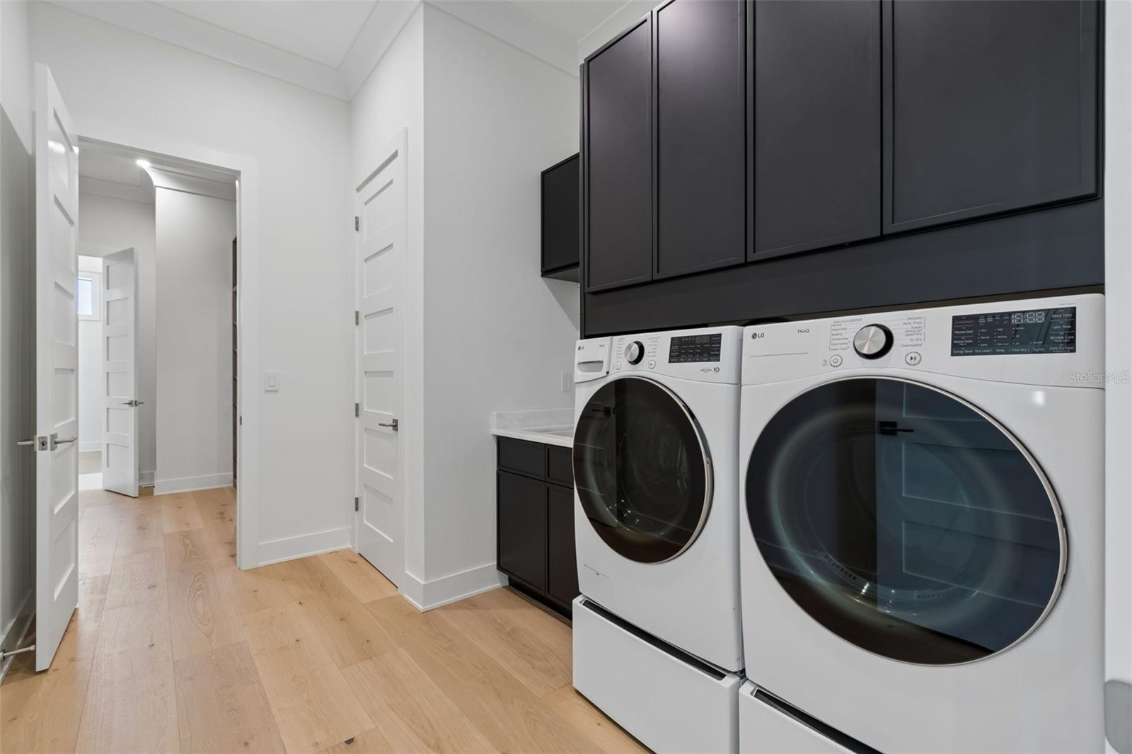 236 HOWARD DR, BELLEAIR BEACH, FL, 33786