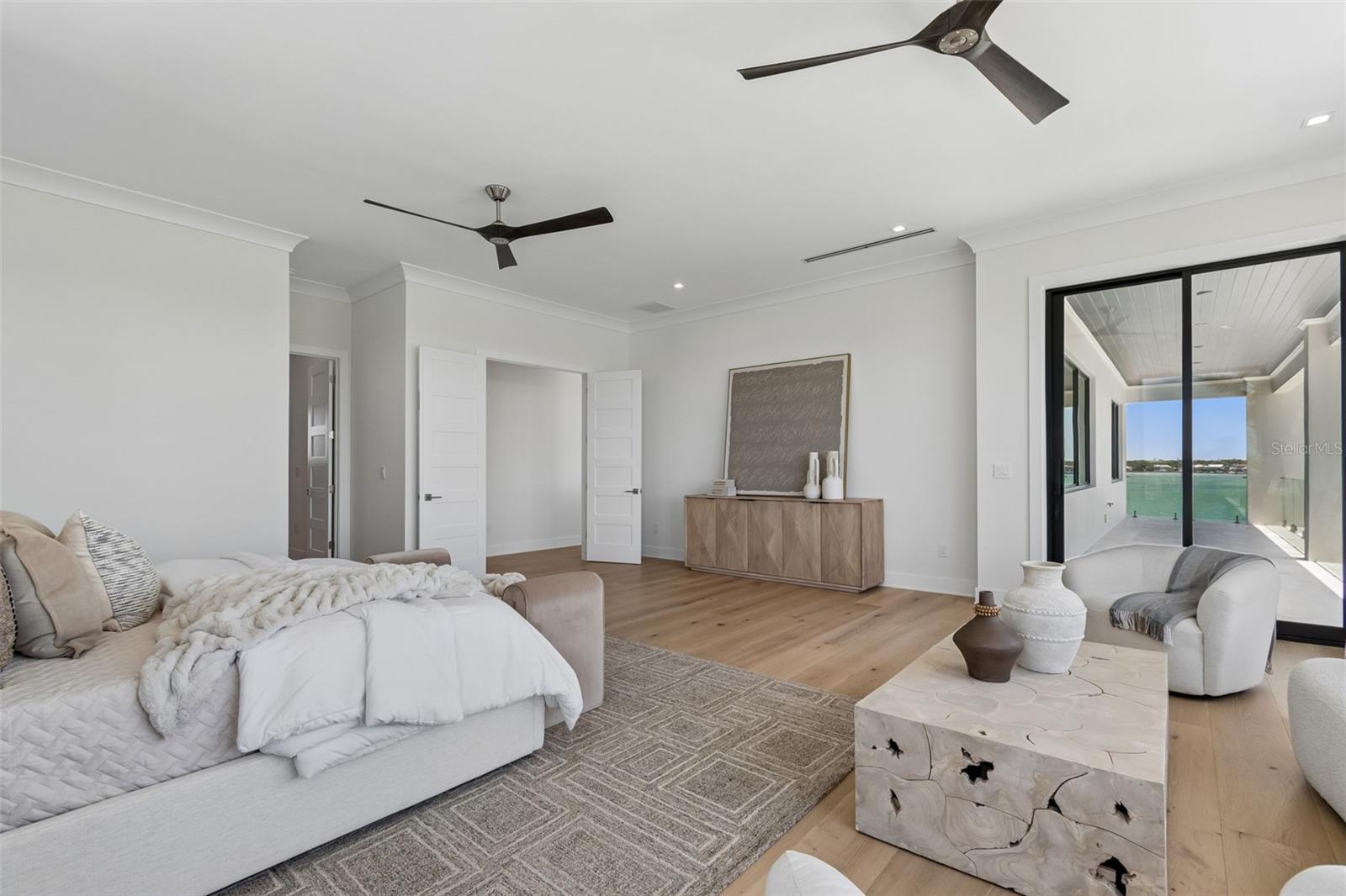 236 HOWARD DR, BELLEAIR BEACH, FL, 33786