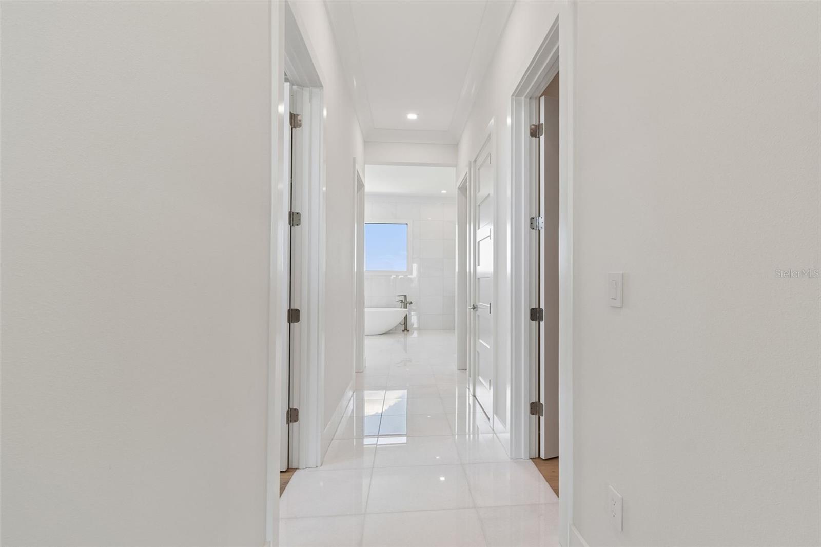 236 HOWARD DR, BELLEAIR BEACH, FL, 33786