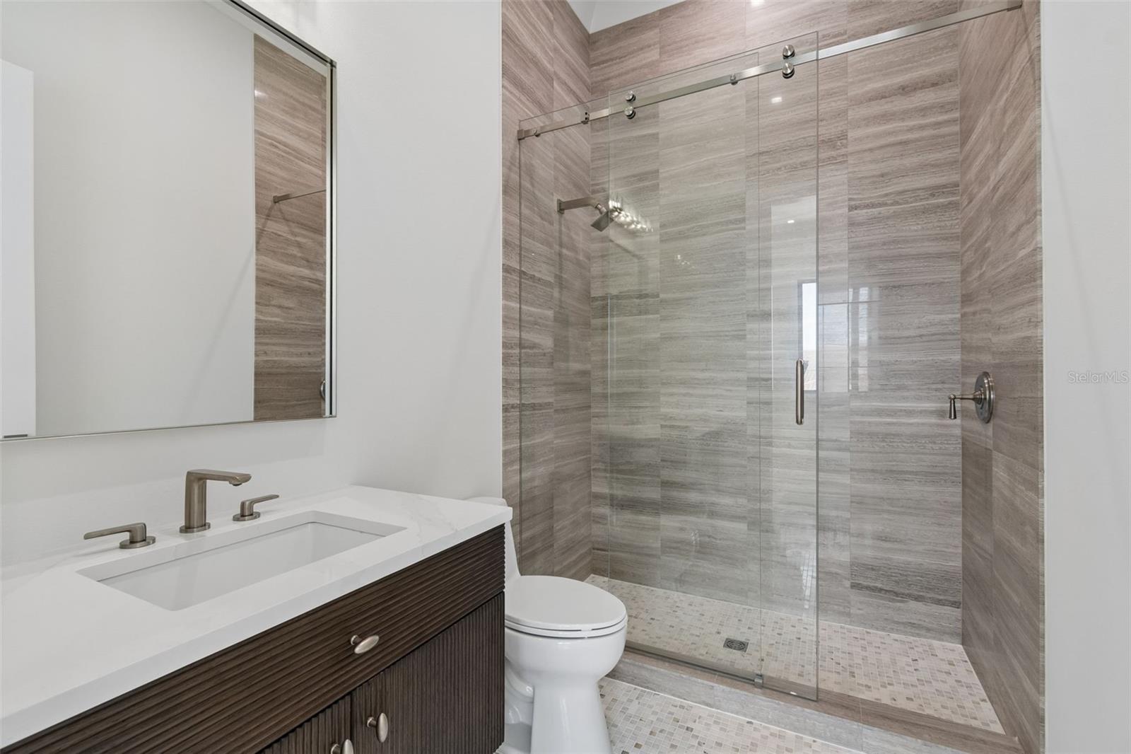 236 HOWARD DR, BELLEAIR BEACH, FL, 33786