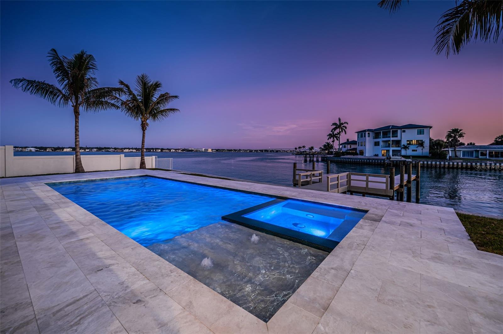 236 HOWARD DR, BELLEAIR BEACH, FL, 33786