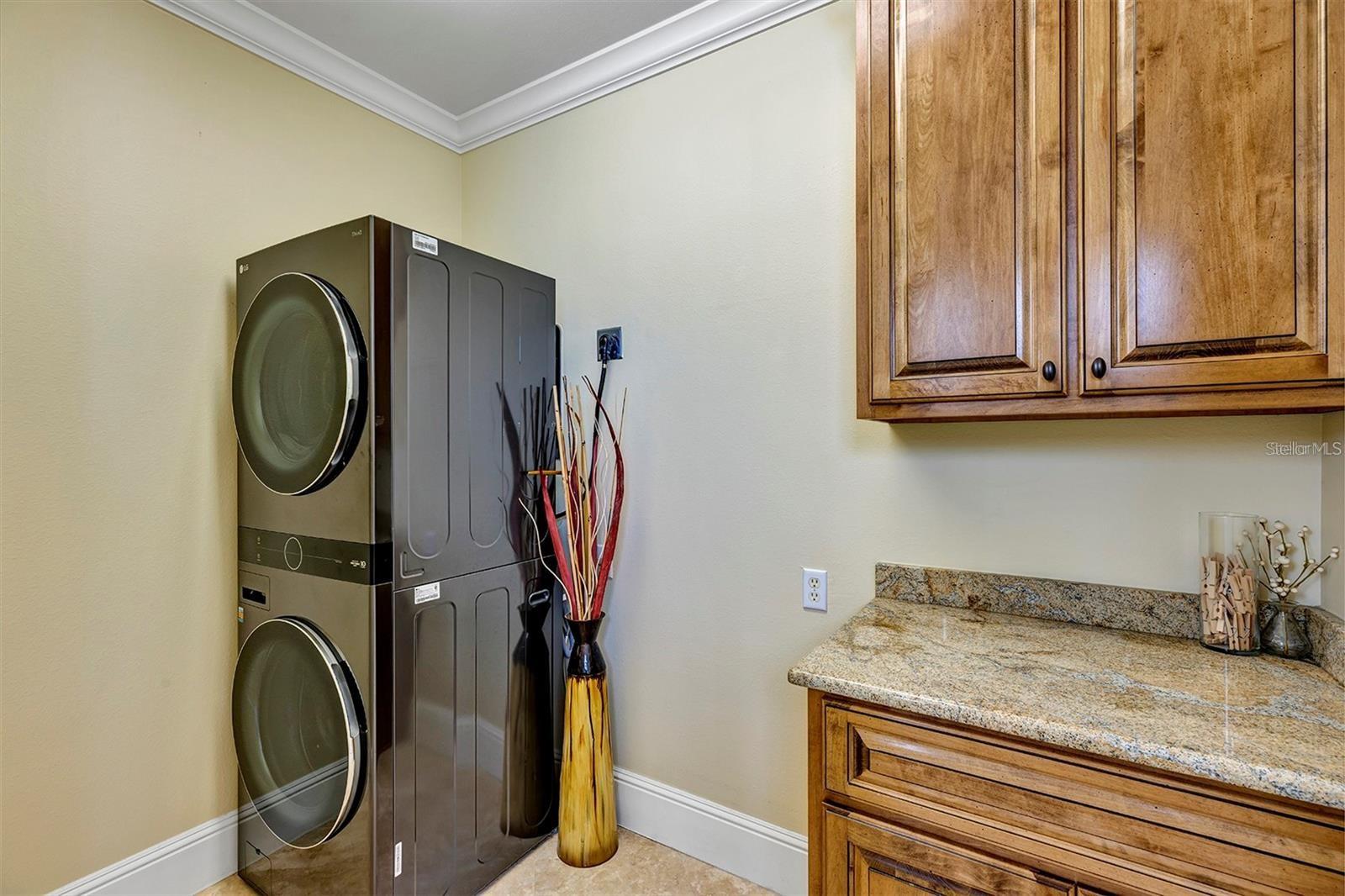 2616 N WESTMORELAND DR, ORLANDO, FL, 32804