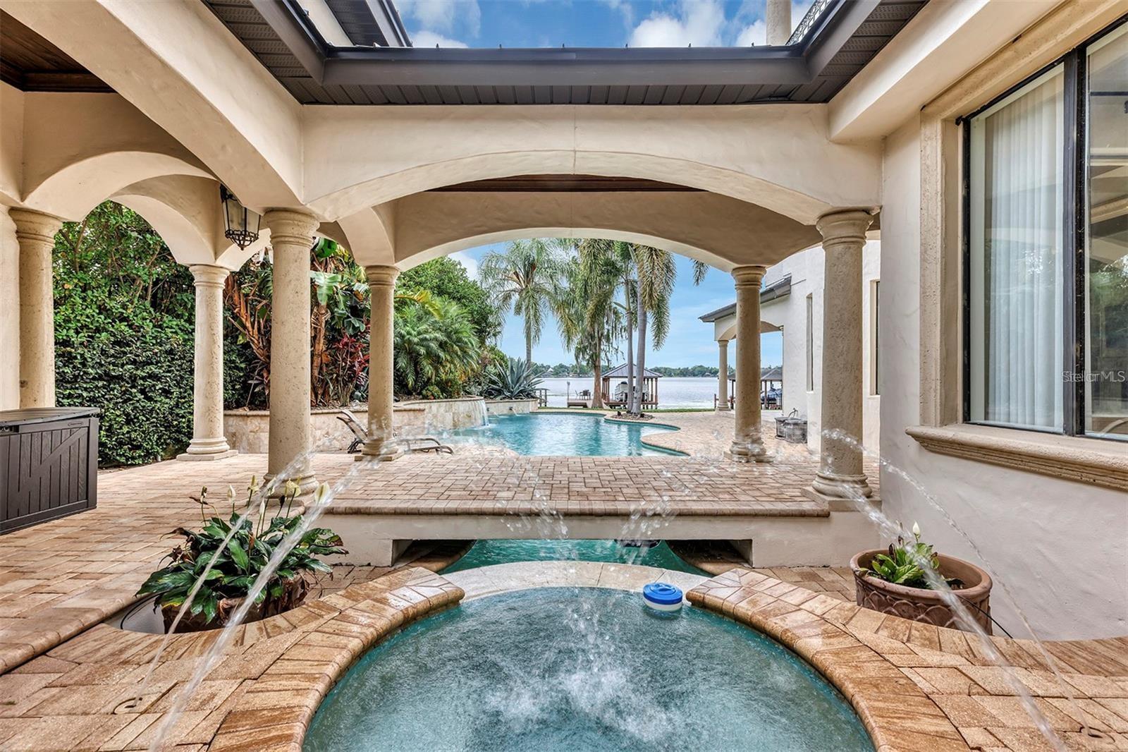 2616 N WESTMORELAND DR, ORLANDO, FL, 32804