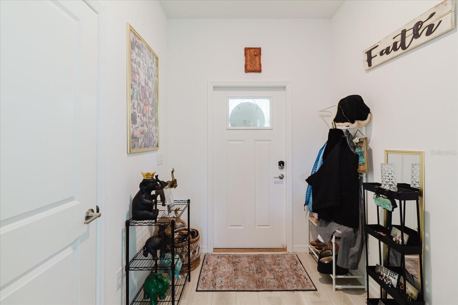 5226 FORUM BLVD, HOLIDAY, FL, 34690