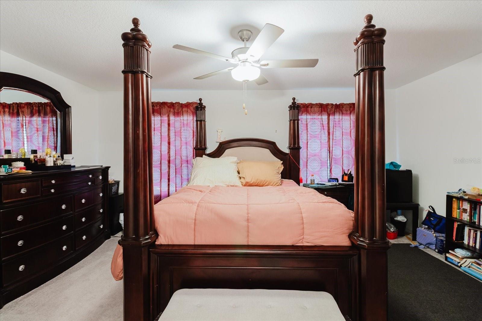 5226 FORUM BLVD, HOLIDAY, FL, 34690