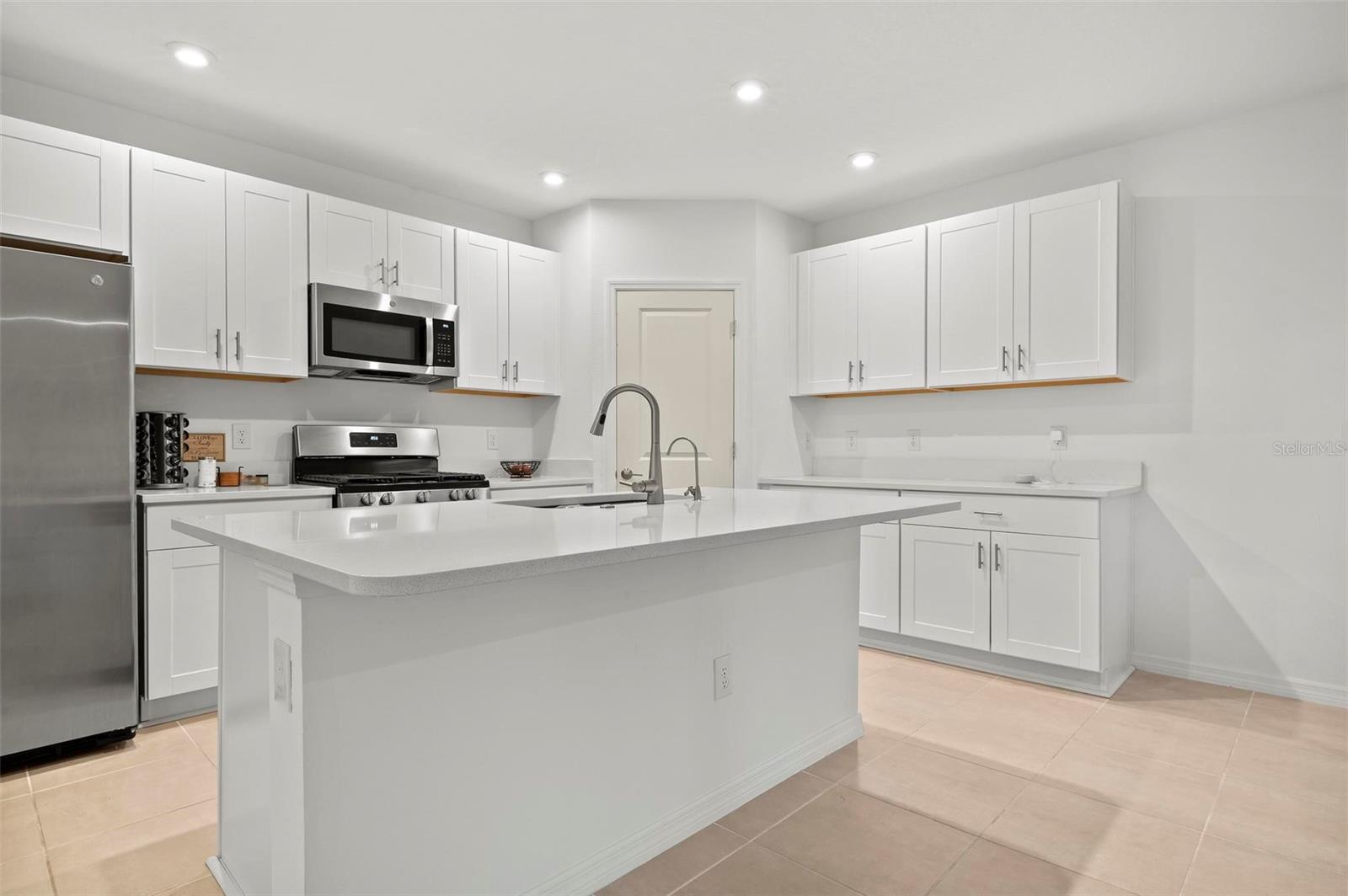 6305 SPRINGMONT LOOP, PALMETTO, FL, 34221