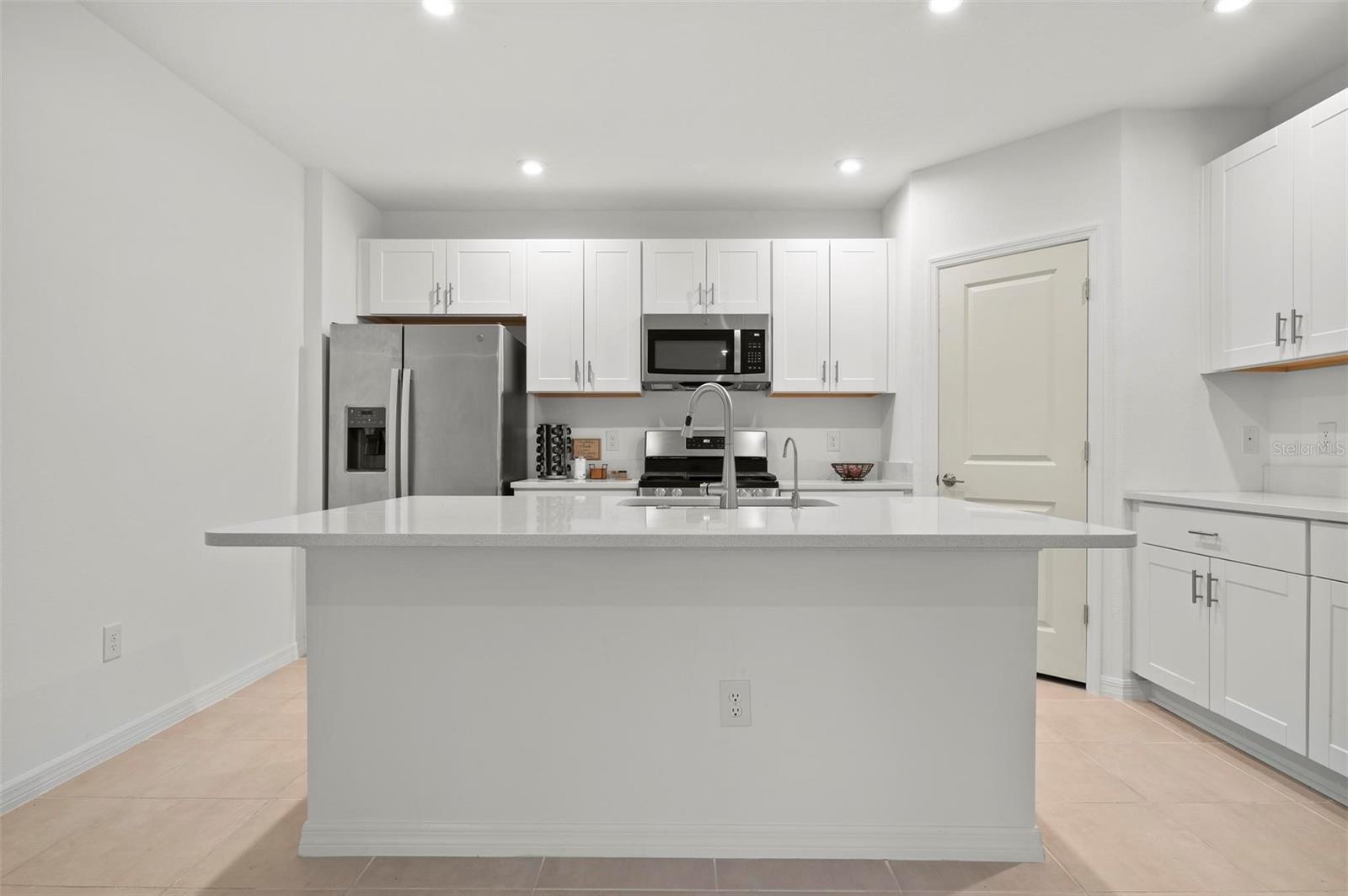 6305 SPRINGMONT LOOP, PALMETTO, FL, 34221