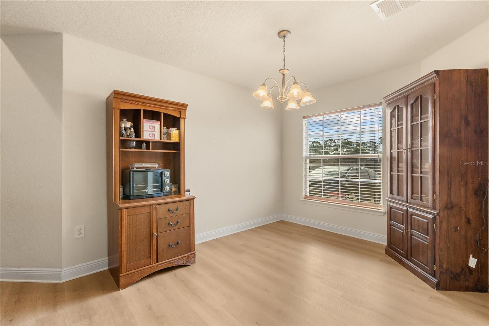 906 EDITH DR, FRUITLAND PARK, FL, 34731