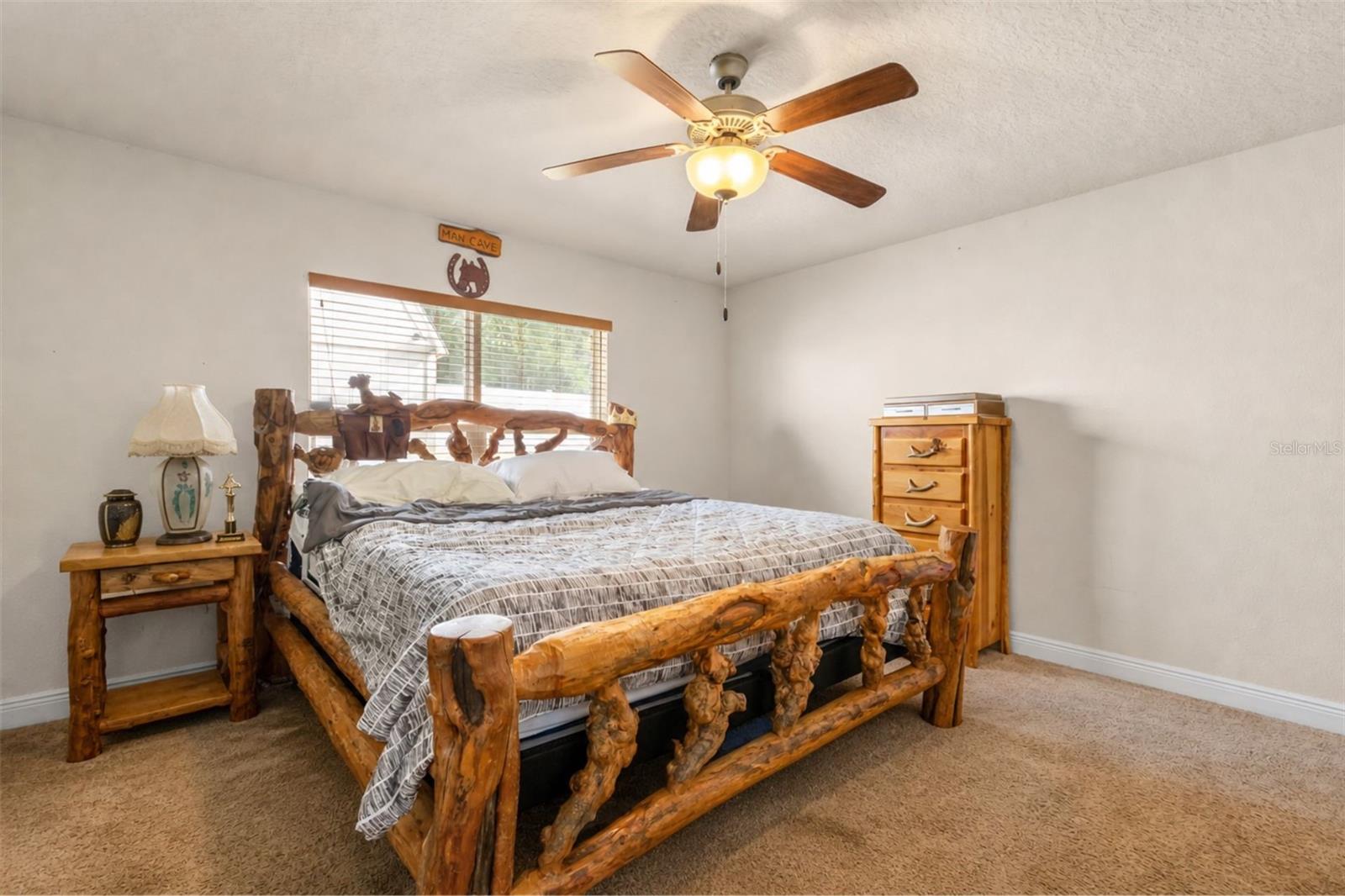 906 EDITH DR, FRUITLAND PARK, FL, 34731