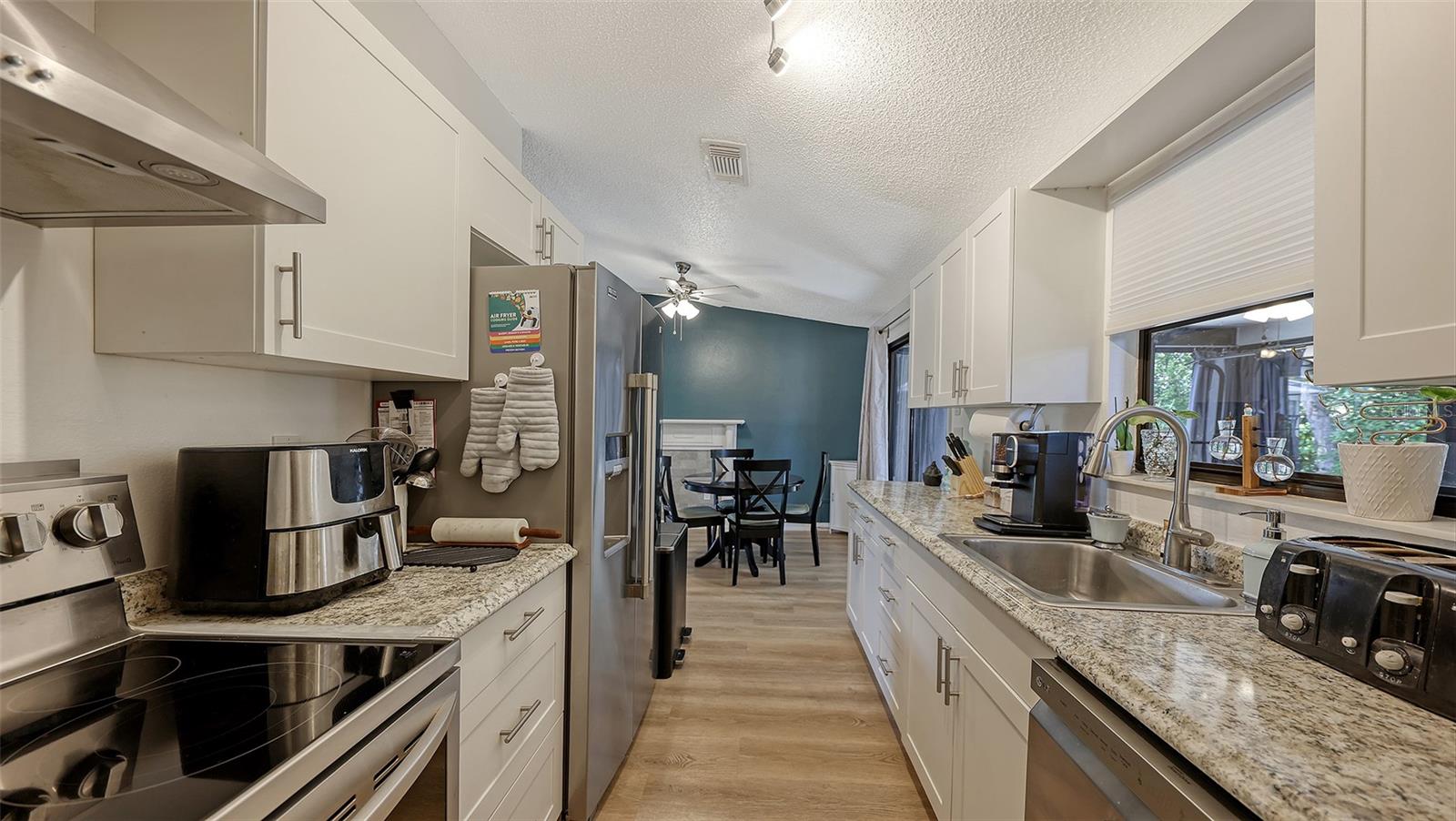 2243 LOCKWOOD MEADOWS DR, SARASOTA, FL, 34234