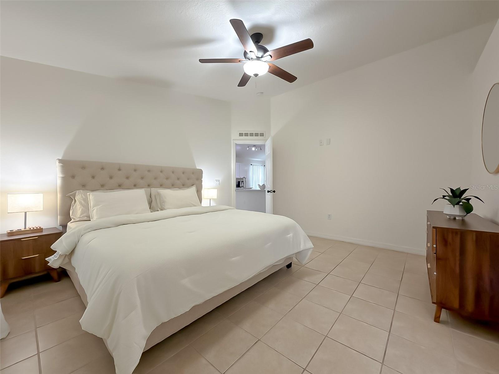 16668 CORNER LAKE DR, ORLANDO, FL, 32820