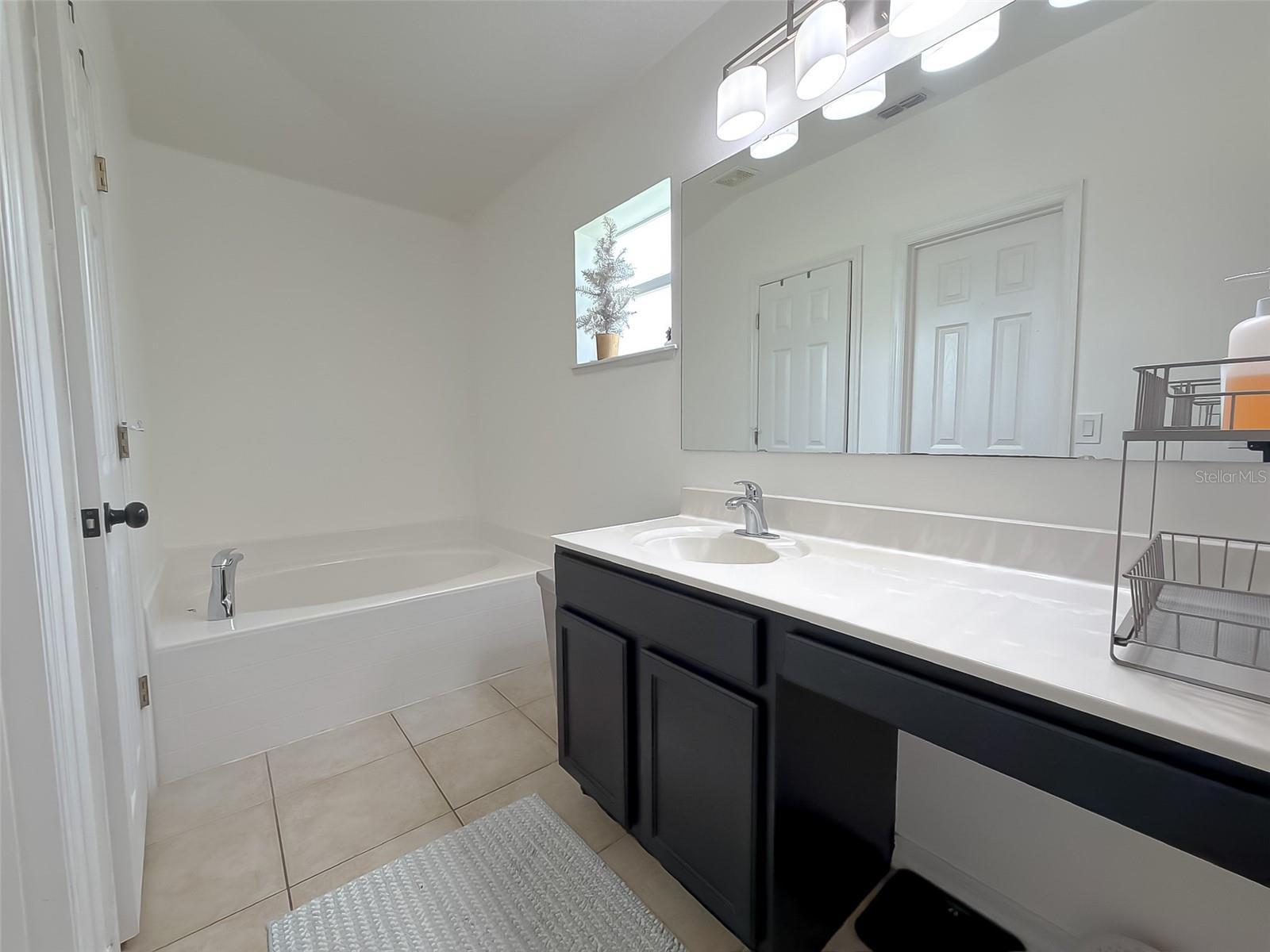 16668 CORNER LAKE DR, ORLANDO, FL, 32820