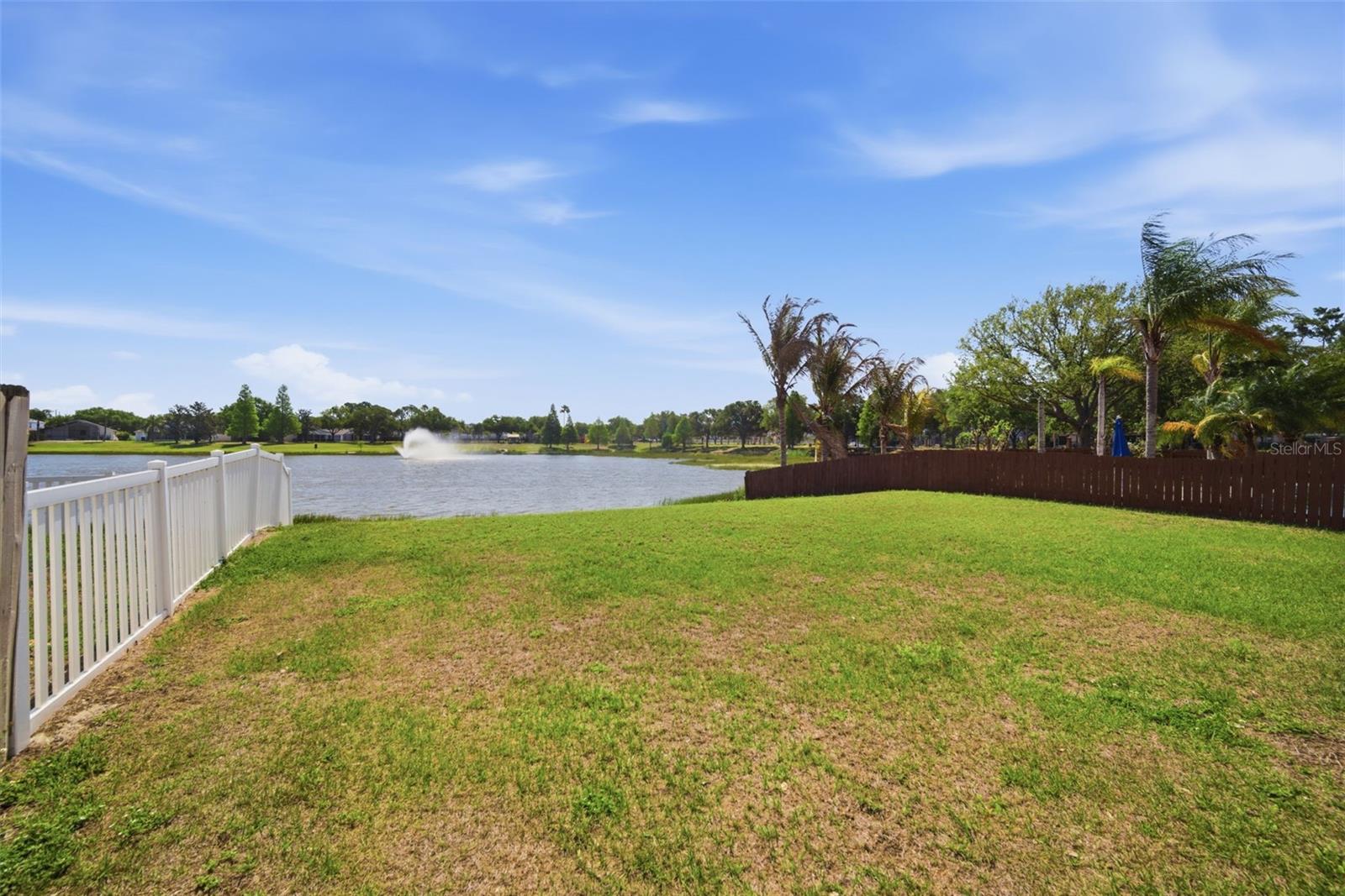 12501 LAKE VISTA DR, GIBSONTON, FL, 33534