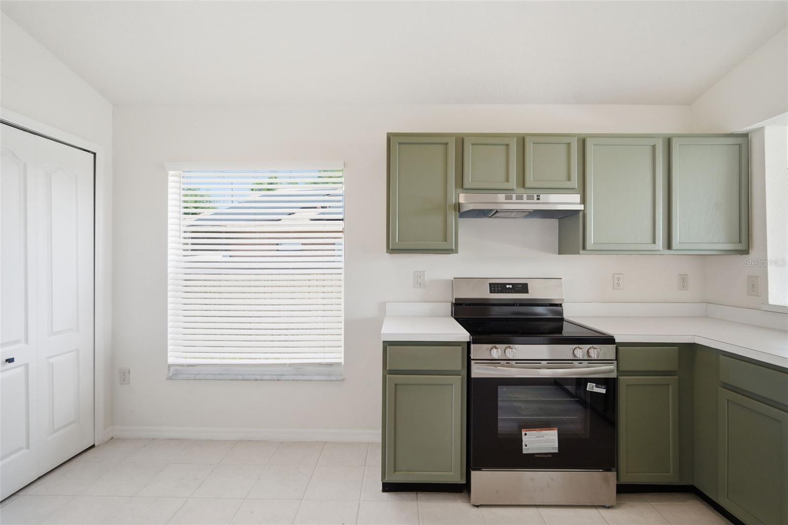 12501 LAKE VISTA DR, GIBSONTON, FL, 33534