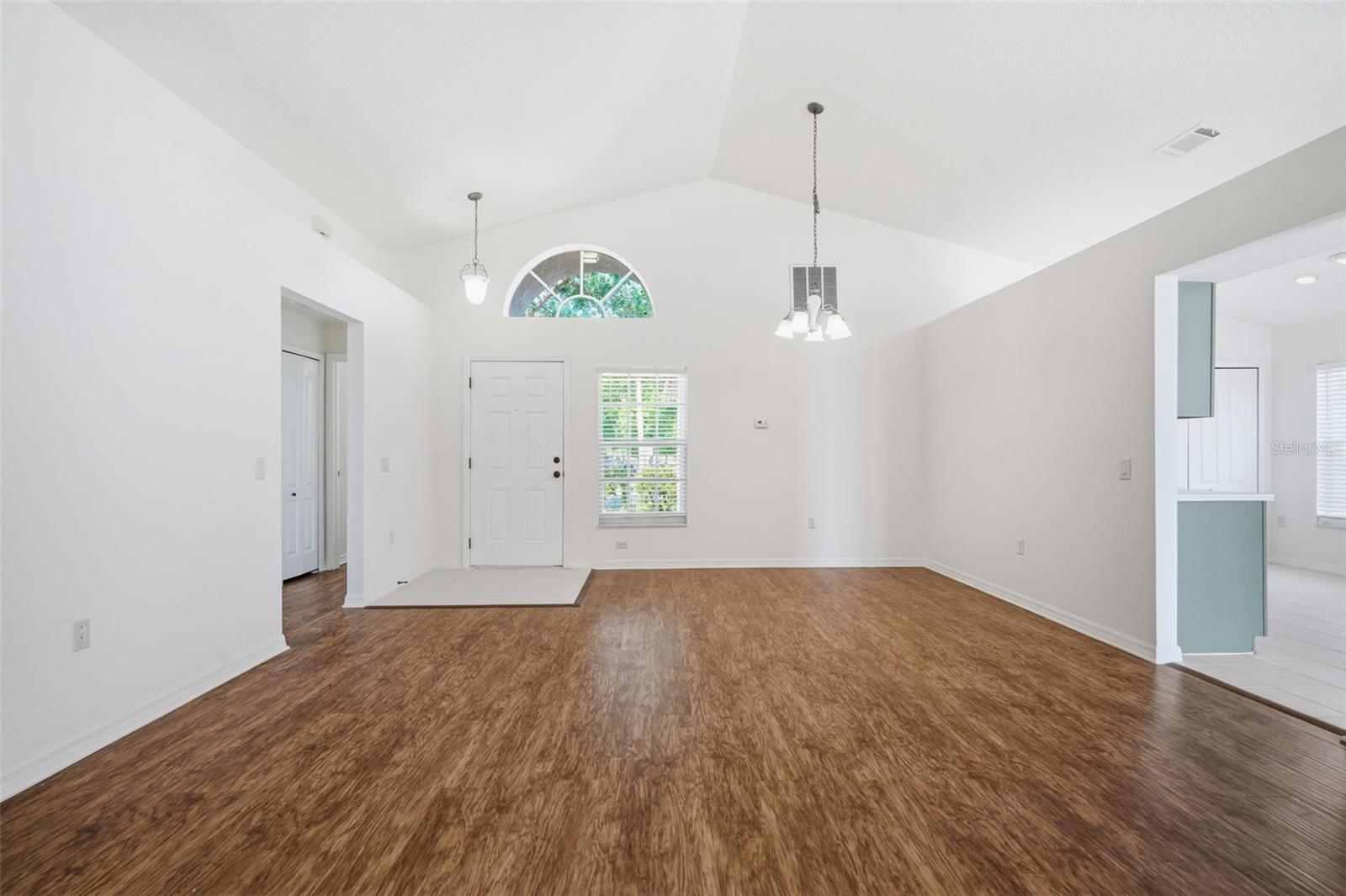 12501 LAKE VISTA DR, GIBSONTON, FL, 33534