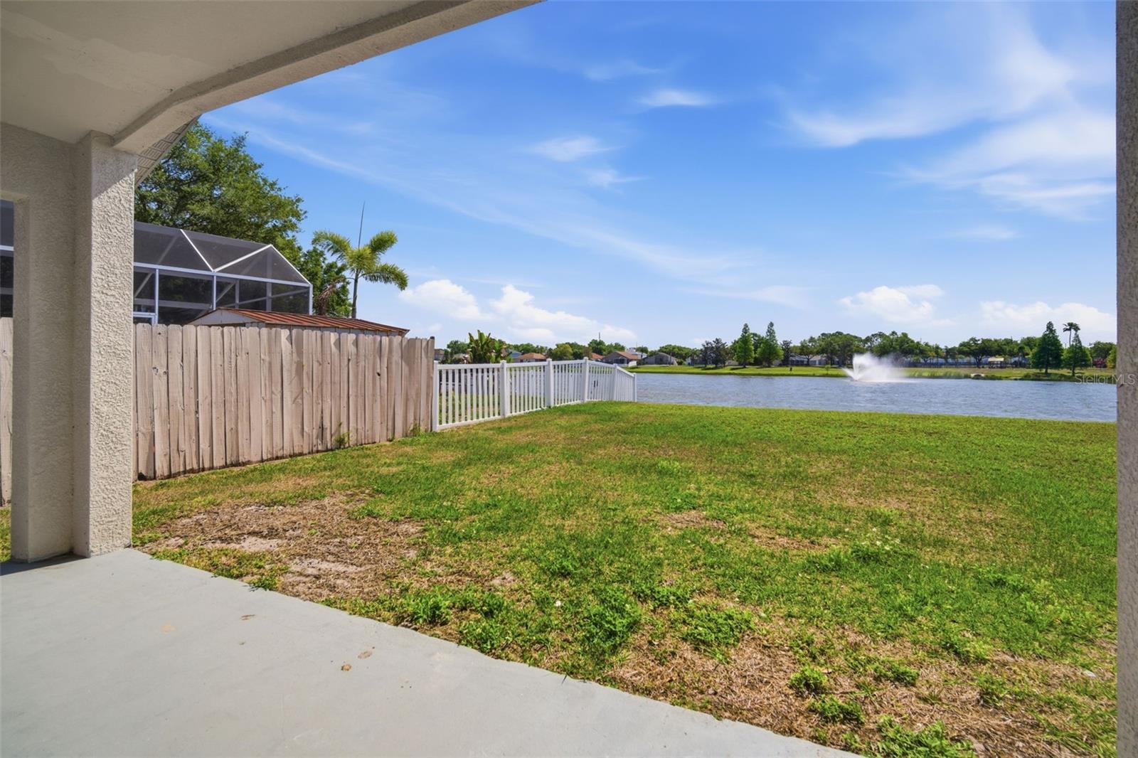 12501 LAKE VISTA DR, GIBSONTON, FL, 33534