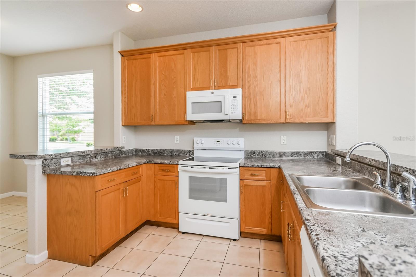 2925 WILLOW CREEK LN, KISSIMMEE, FL, 34741