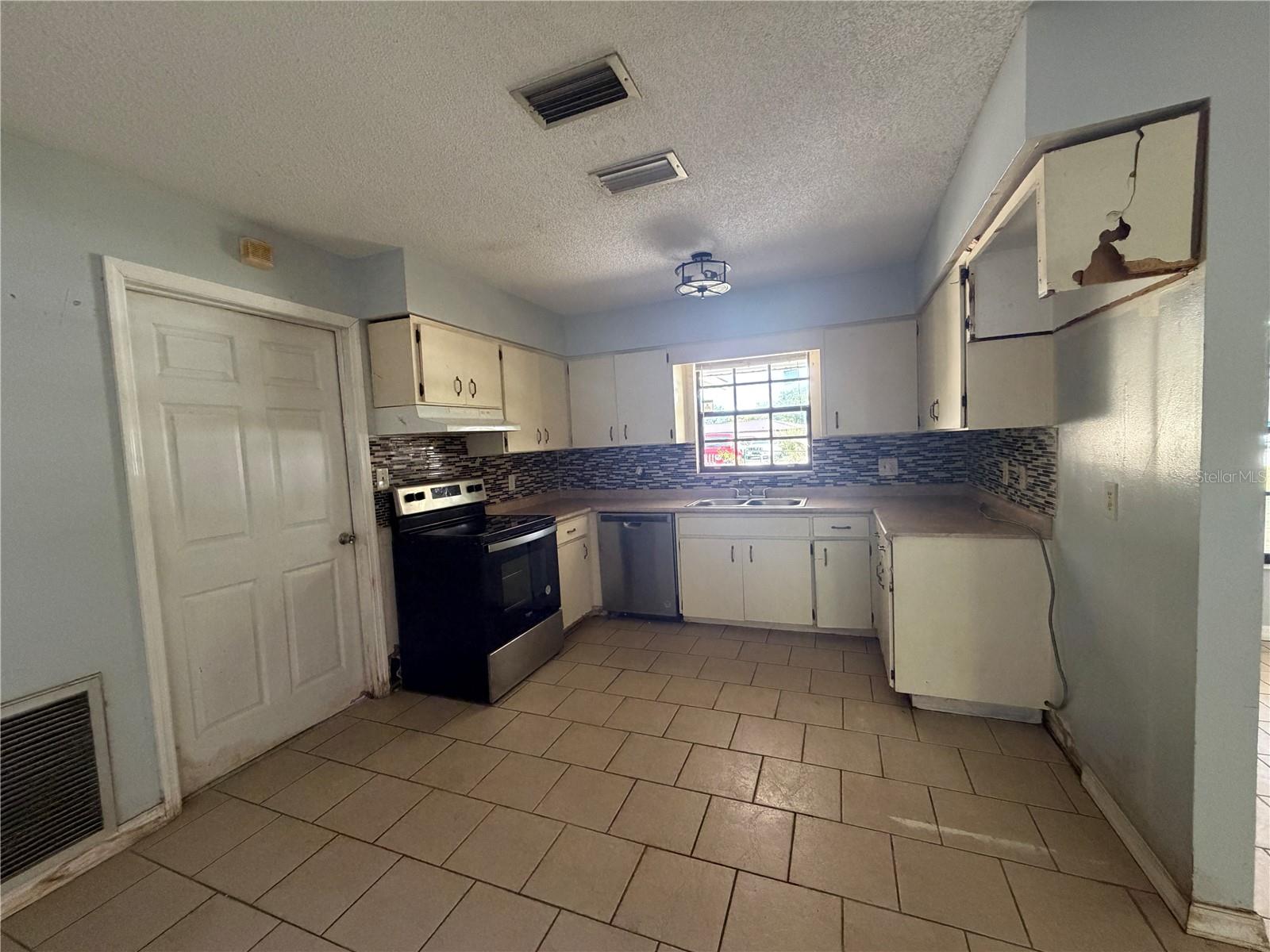 457 WATER RD, OCALA, FL, 34472