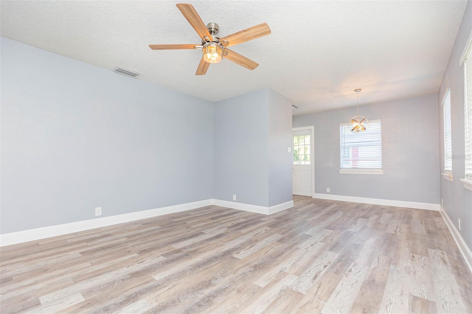 3911 W TYSON AVE, TAMPA, FL, 33611