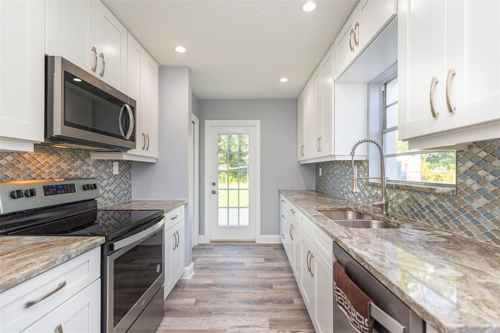 3911 W TYSON AVE, TAMPA, FL, 33611