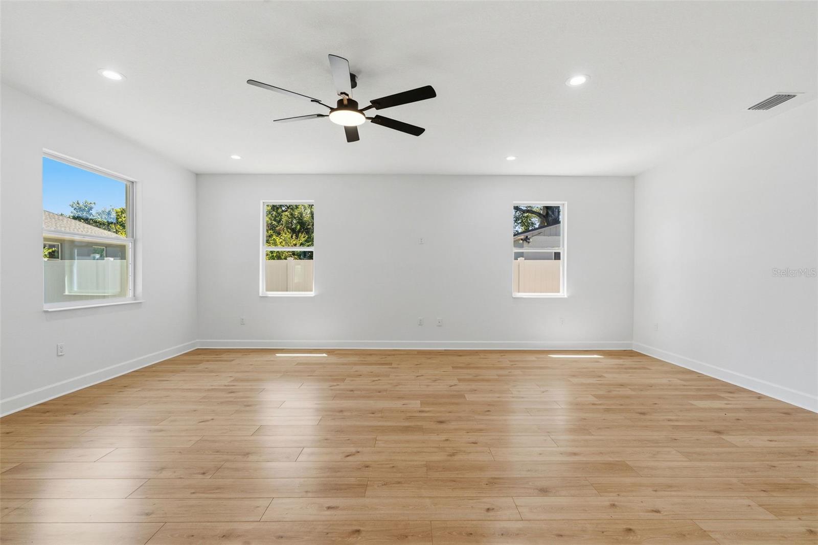 2617 E PALIFOX ST, TAMPA, FL, 33610