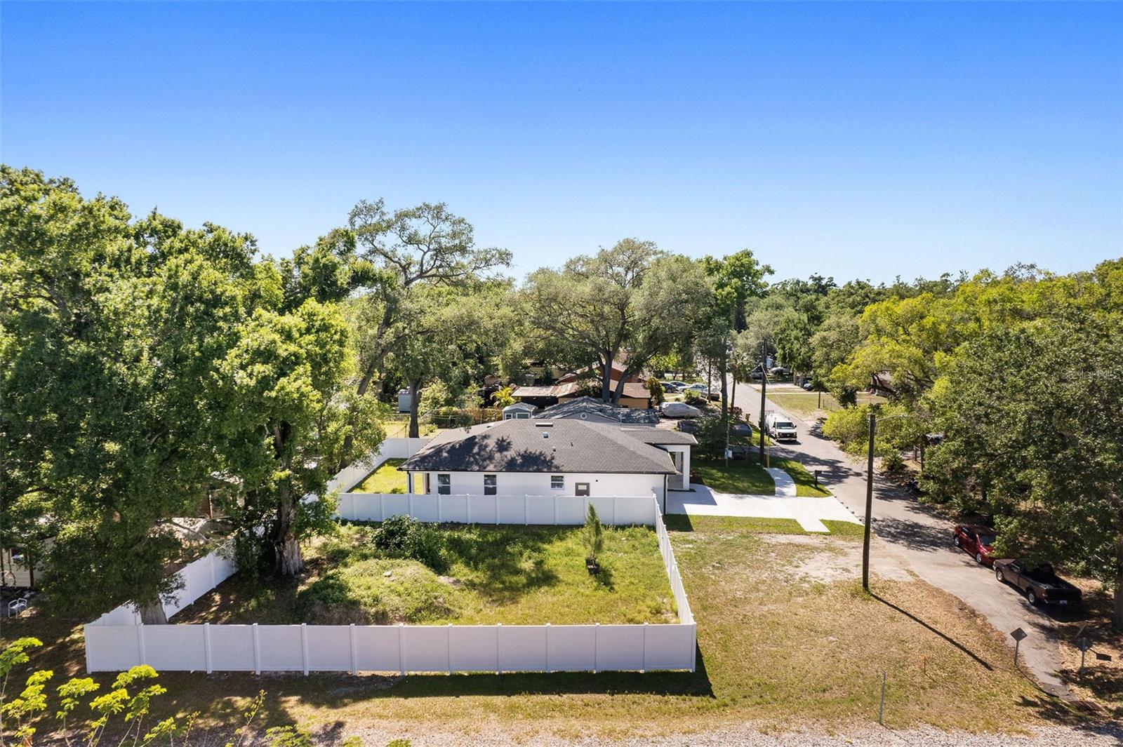 2617 E PALIFOX ST, TAMPA, FL, 33610