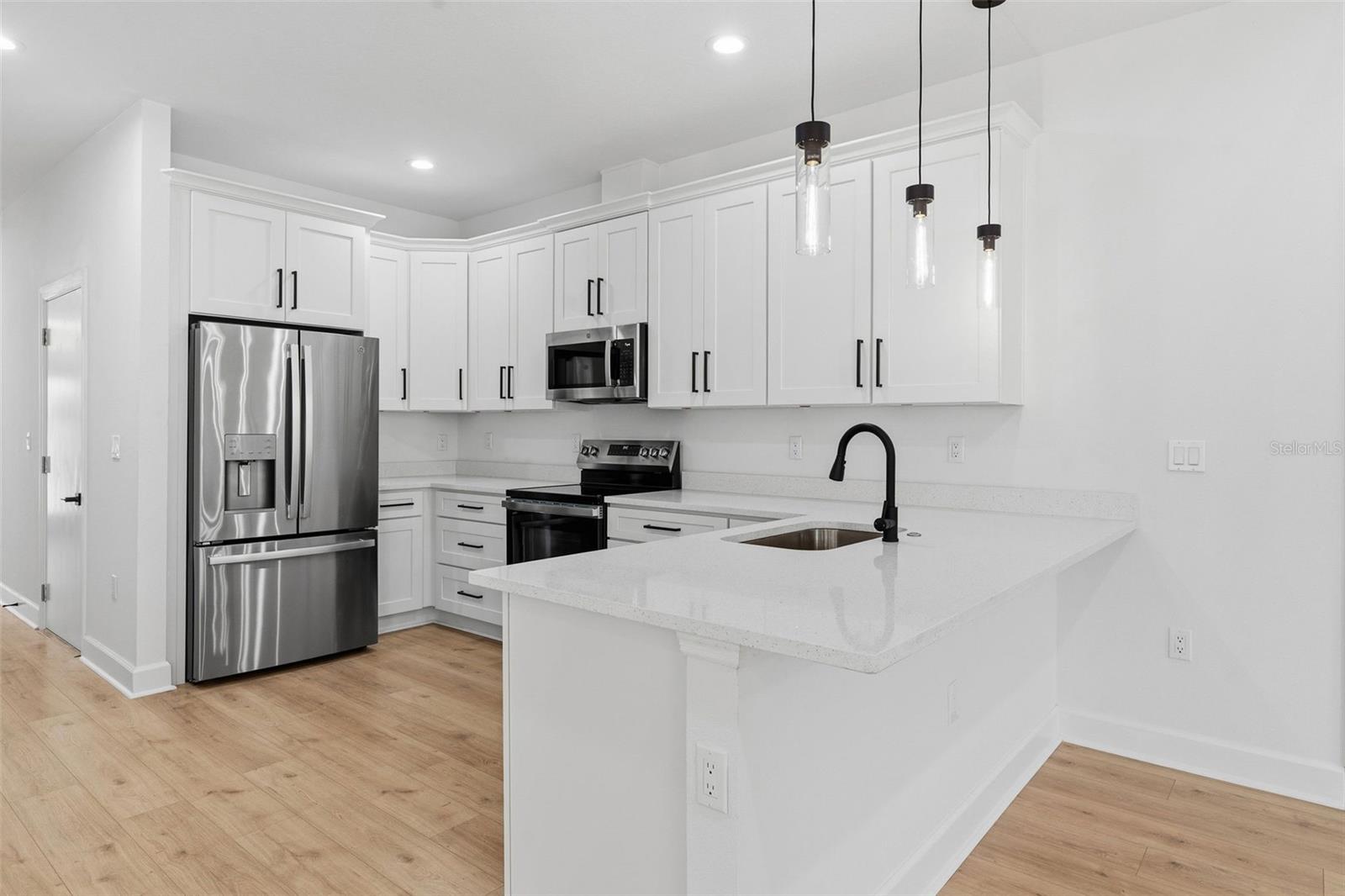 2617 E PALIFOX ST, TAMPA, FL, 33610