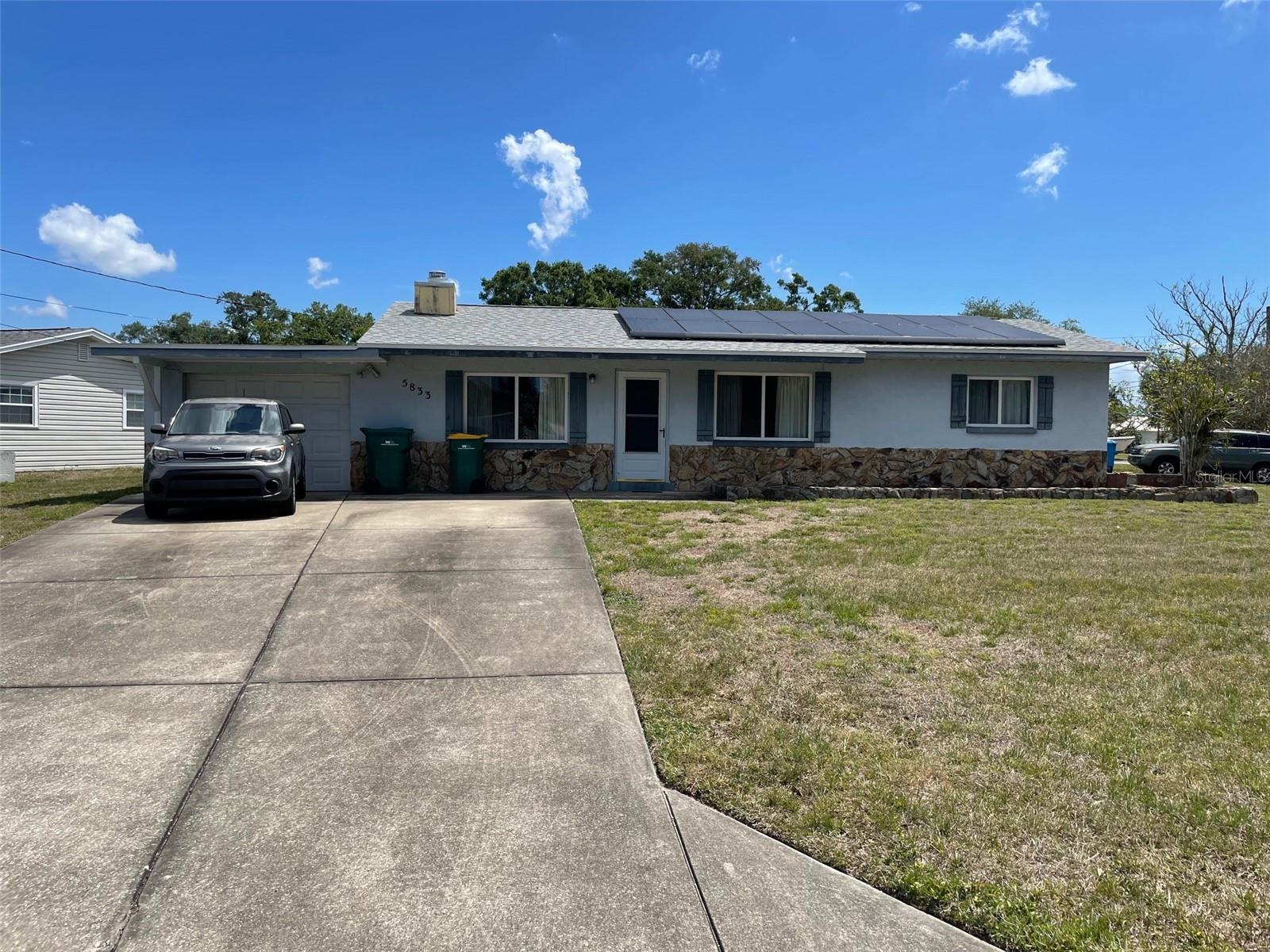 5833 MCKEE LAKE DR N, ST PETERSBURG, FL, 33709