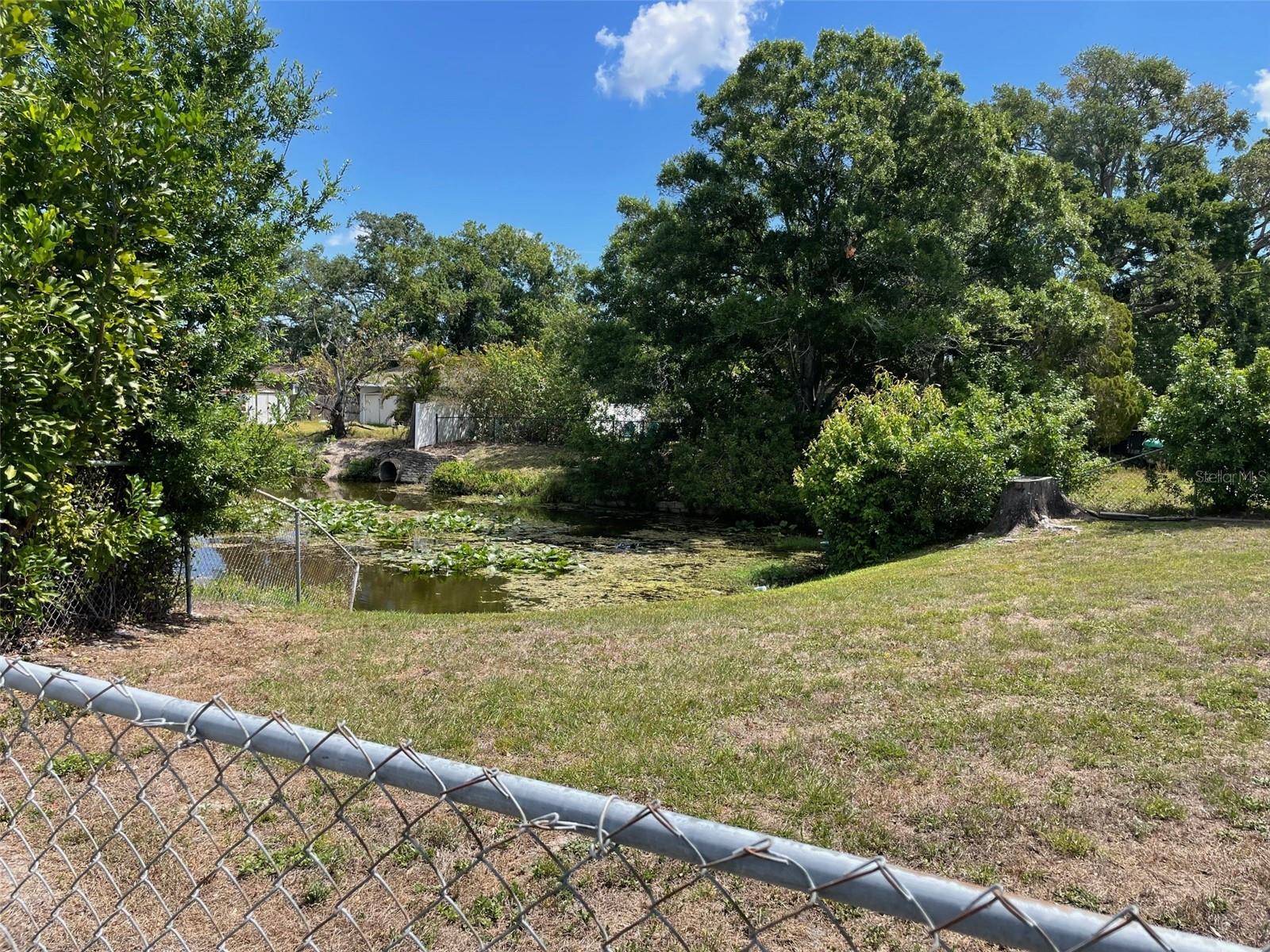 5833 MCKEE LAKE DR N, ST PETERSBURG, FL, 33709