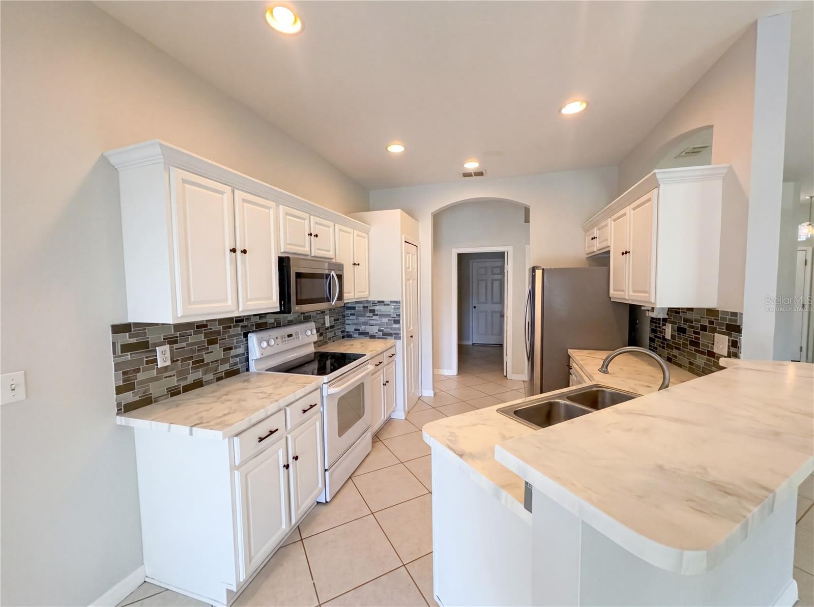 6457 MYRTLEWOOD DR, LAKELAND, FL, 33810