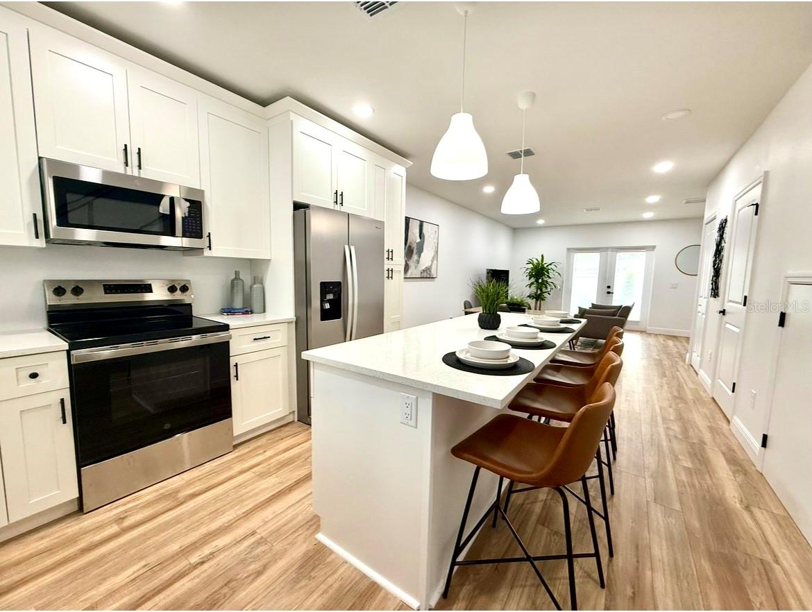 8108 N GREENWOOD AVE, TAMPA, FL, 33604