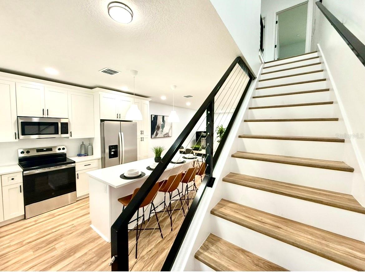 8108 N GREENWOOD AVE, TAMPA, FL, 33604