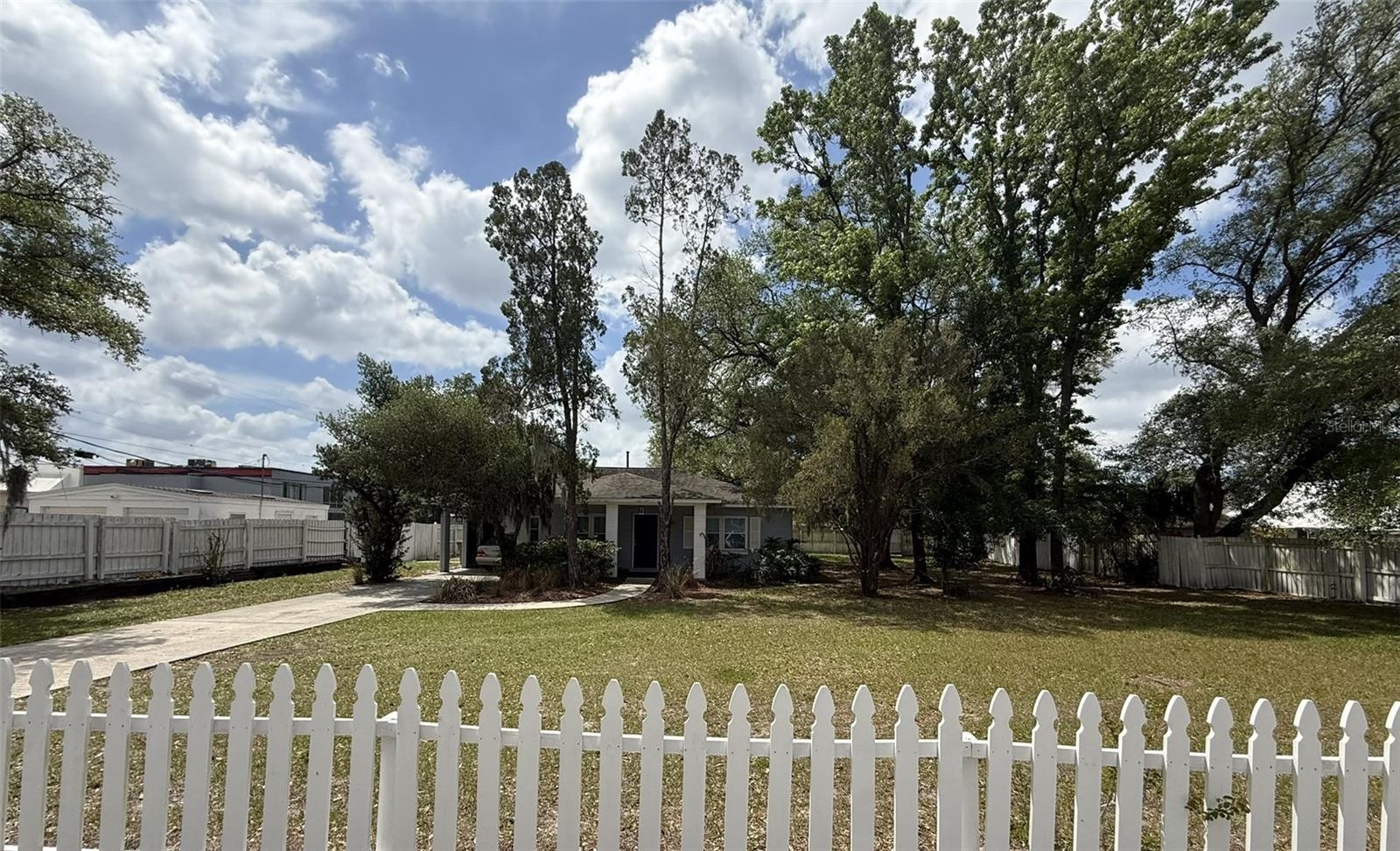 5305 WHITEWAY DR, TEMPLE TERRACE, FL, 33617