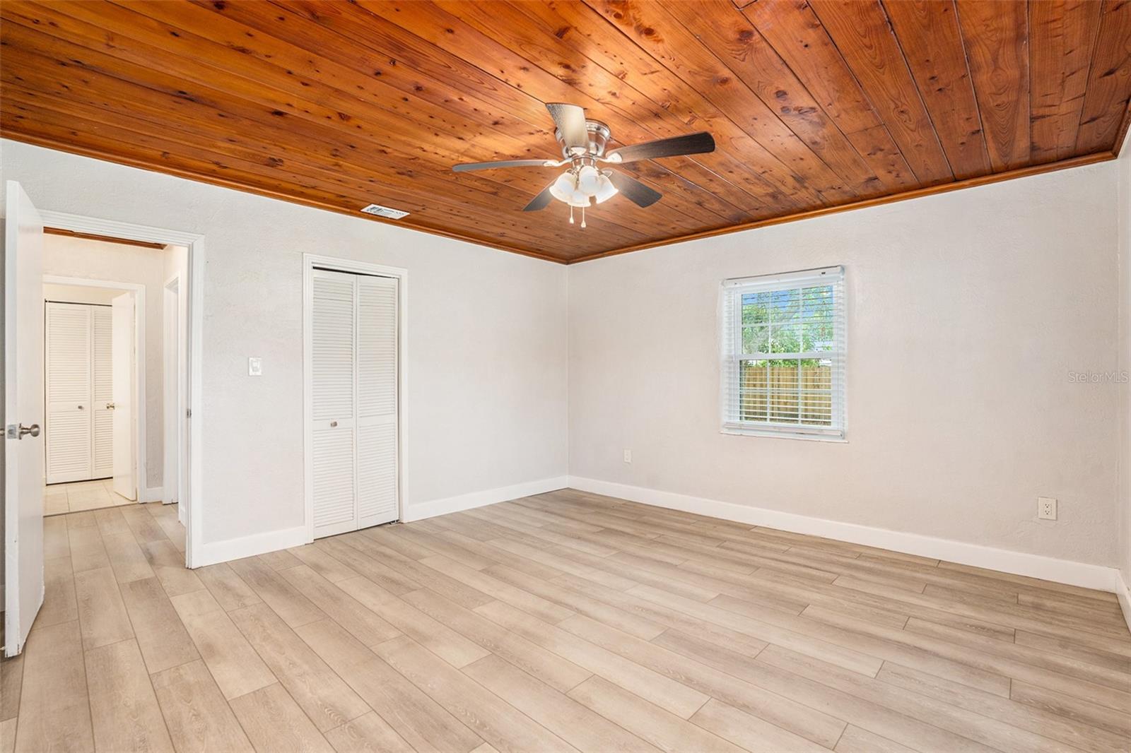 5305 WHITEWAY DR, TEMPLE TERRACE, FL, 33617