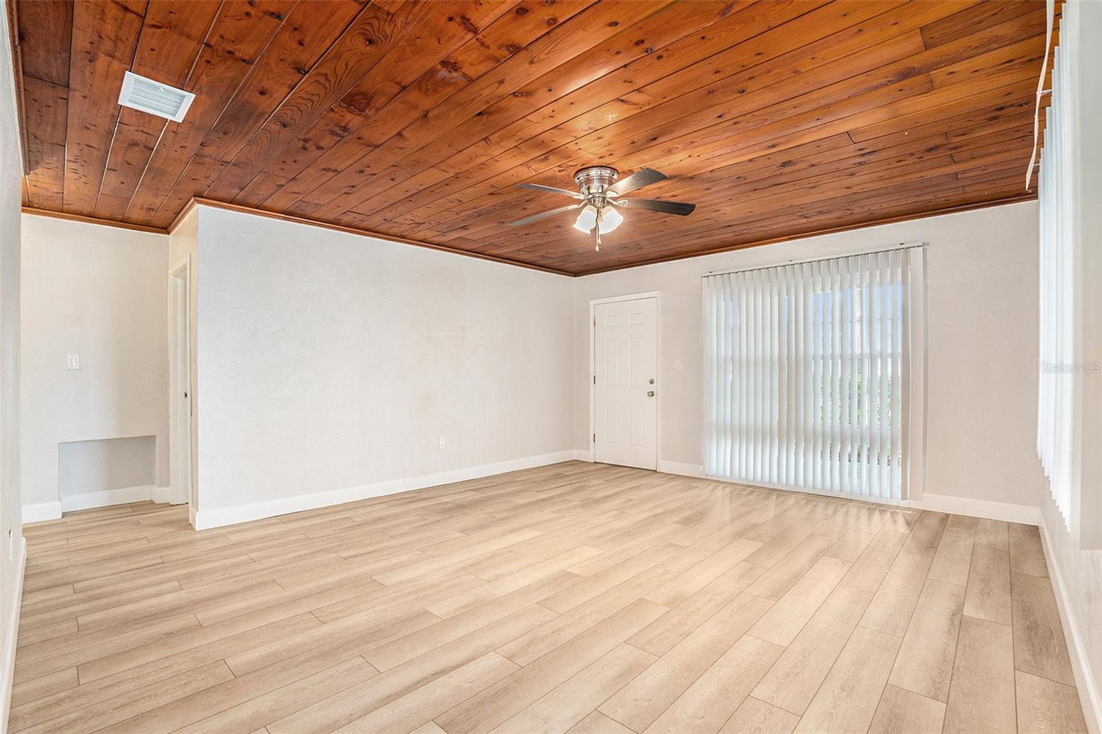 5305 WHITEWAY DR, TEMPLE TERRACE, FL, 33617