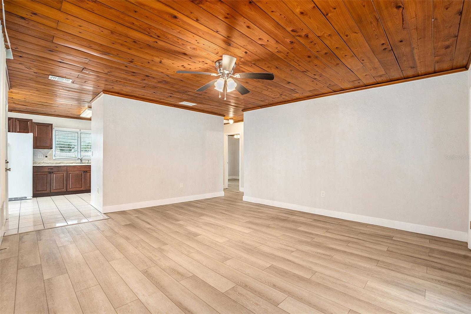 5305 WHITEWAY DR, TEMPLE TERRACE, FL, 33617