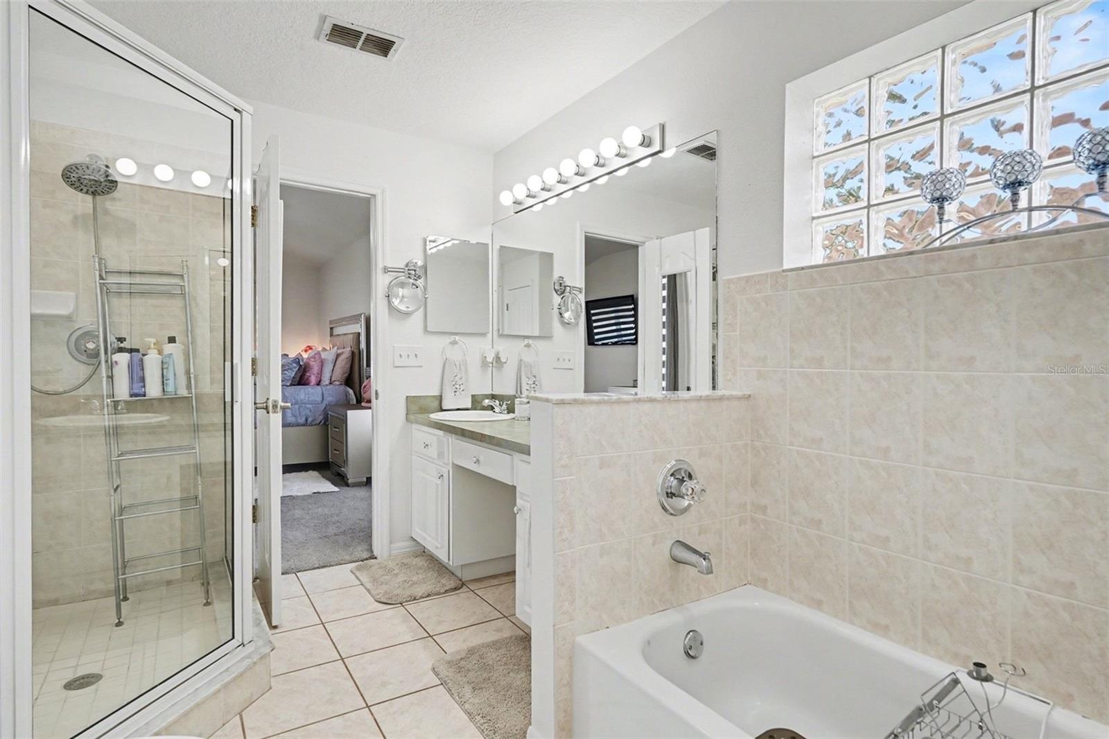 2333 TOWERING OAKS CIR, SEFFNER, FL, 33584