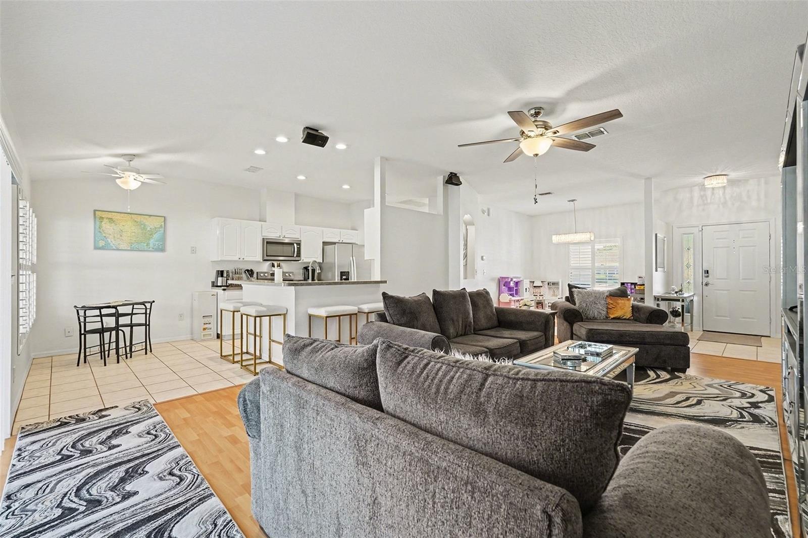 2333 TOWERING OAKS CIR, SEFFNER, FL, 33584