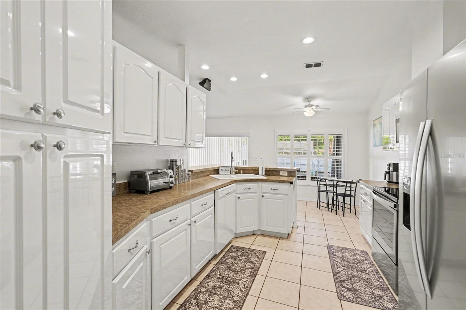 2333 TOWERING OAKS CIR, SEFFNER, FL, 33584