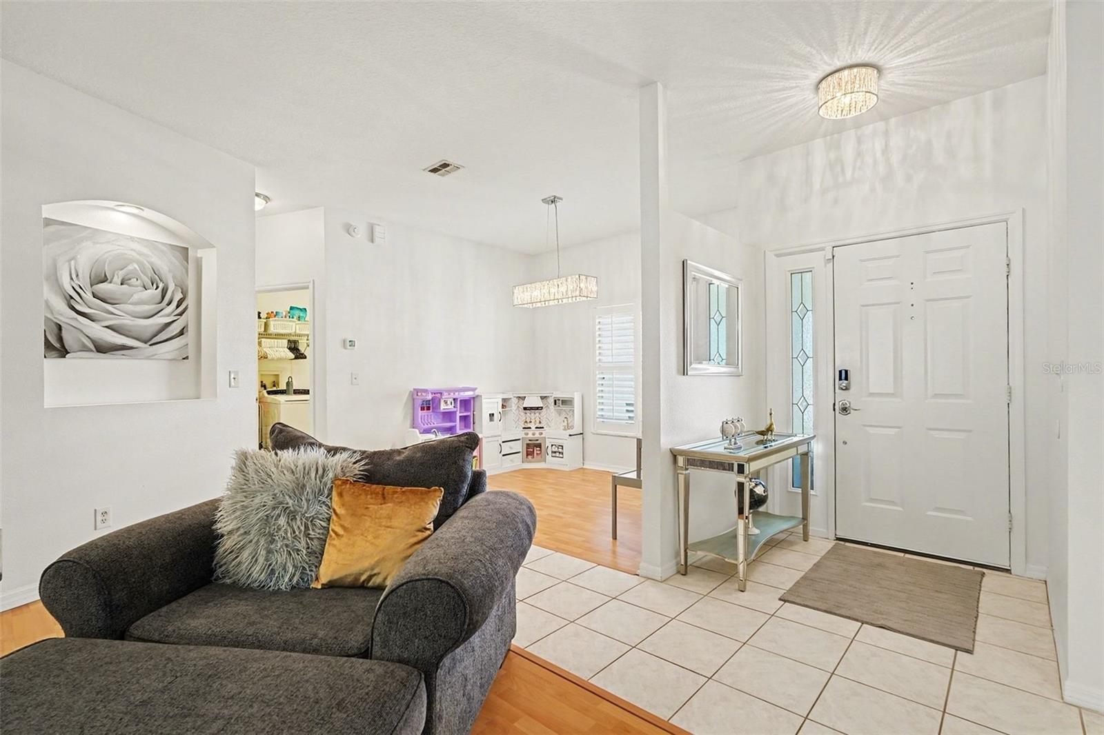 2333 TOWERING OAKS CIR, SEFFNER, FL, 33584