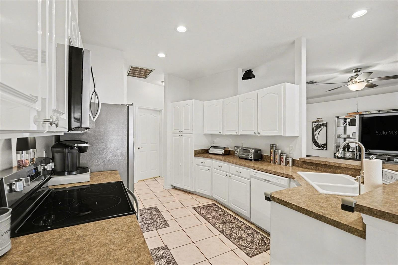 2333 TOWERING OAKS CIR, SEFFNER, FL, 33584