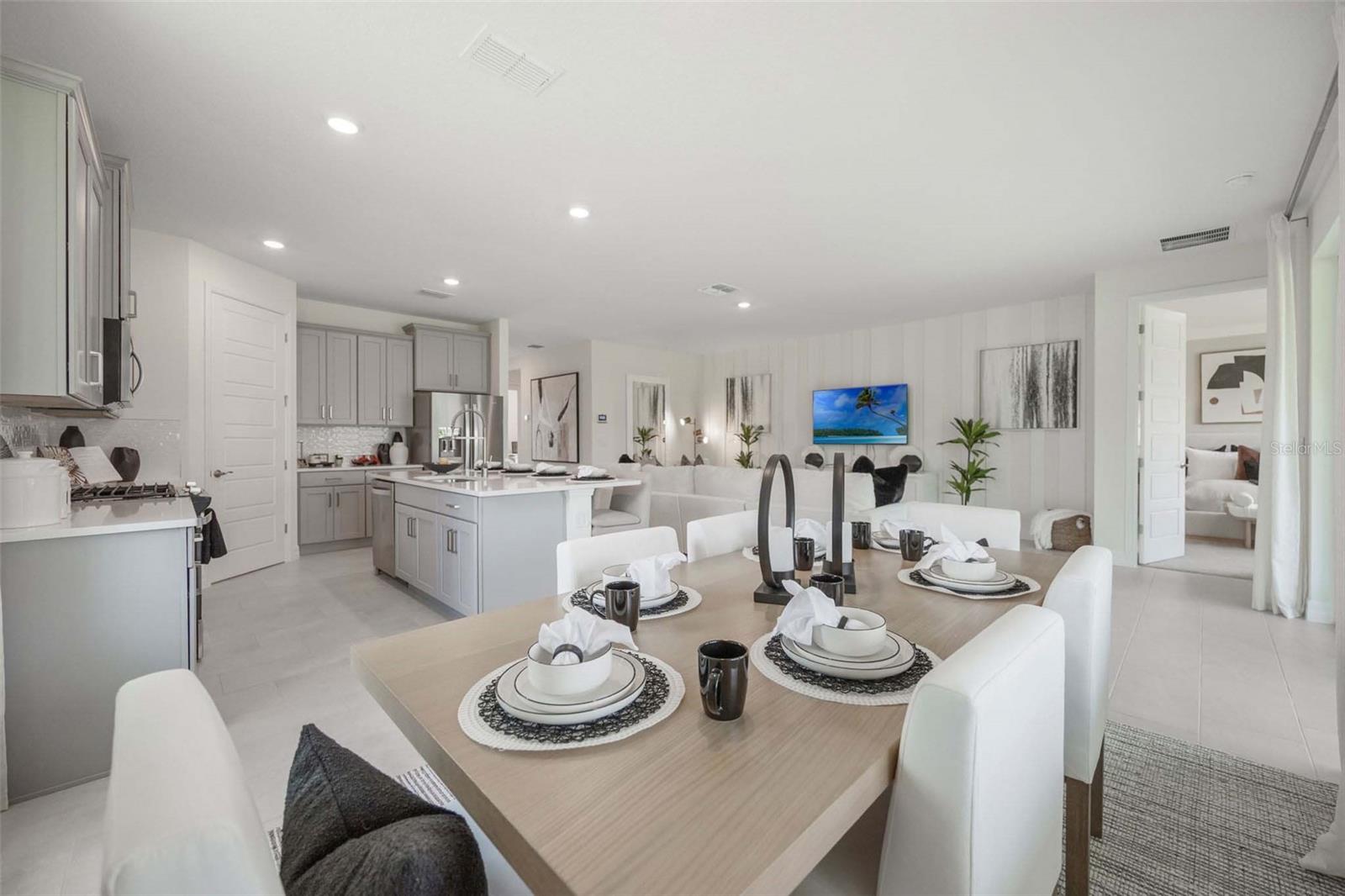 3952 KENNEBUNK LOOP, MOUNT DORA, FL, 32757