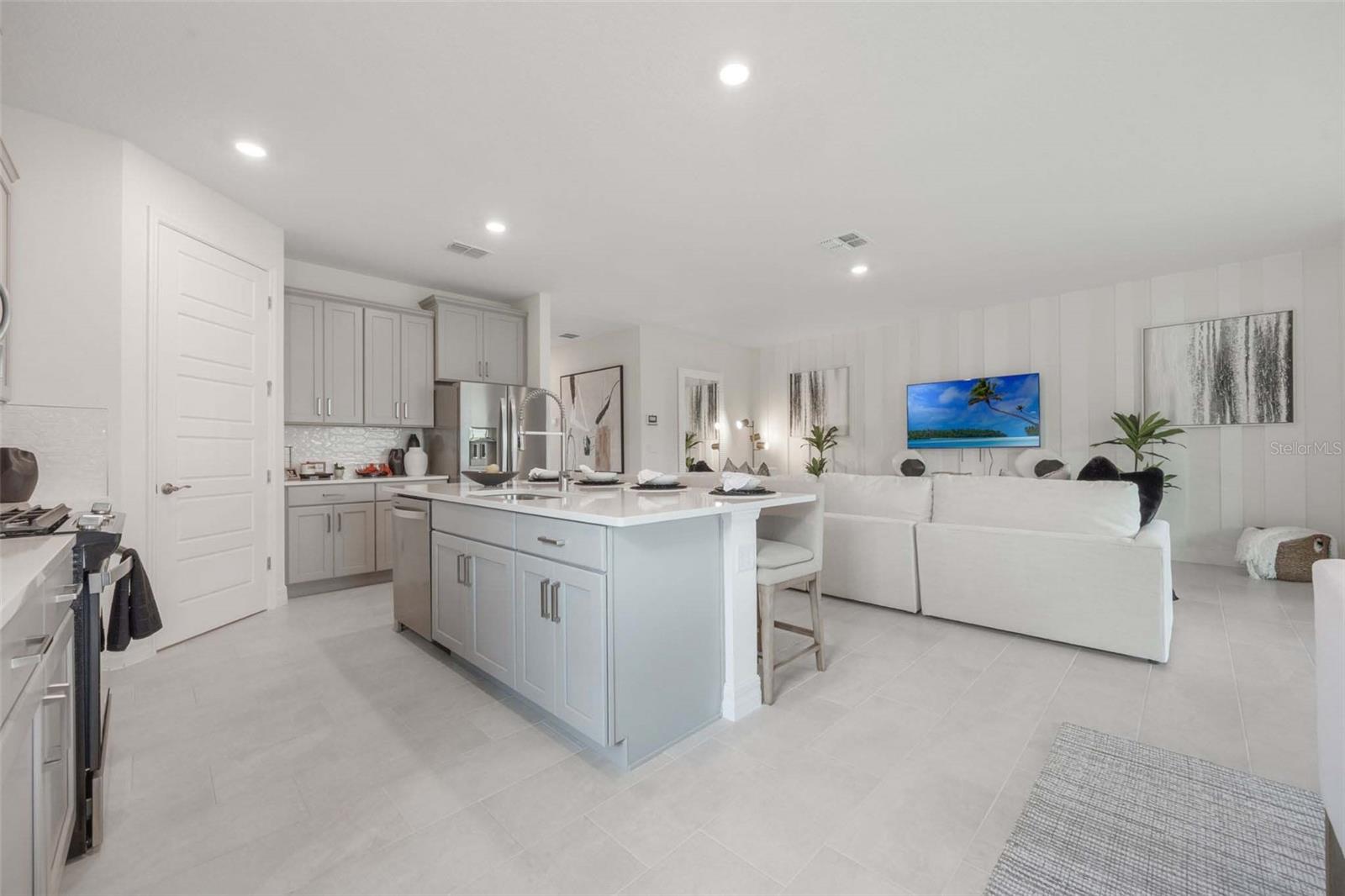 3952 KENNEBUNK LOOP, MOUNT DORA, FL, 32757