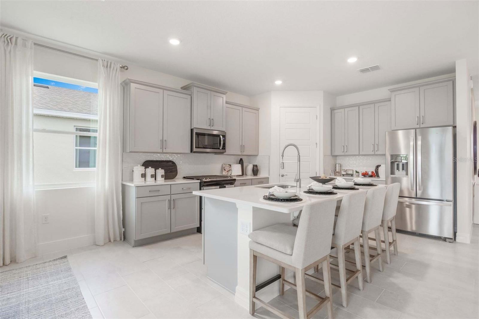 3952 KENNEBUNK LOOP, MOUNT DORA, FL, 32757