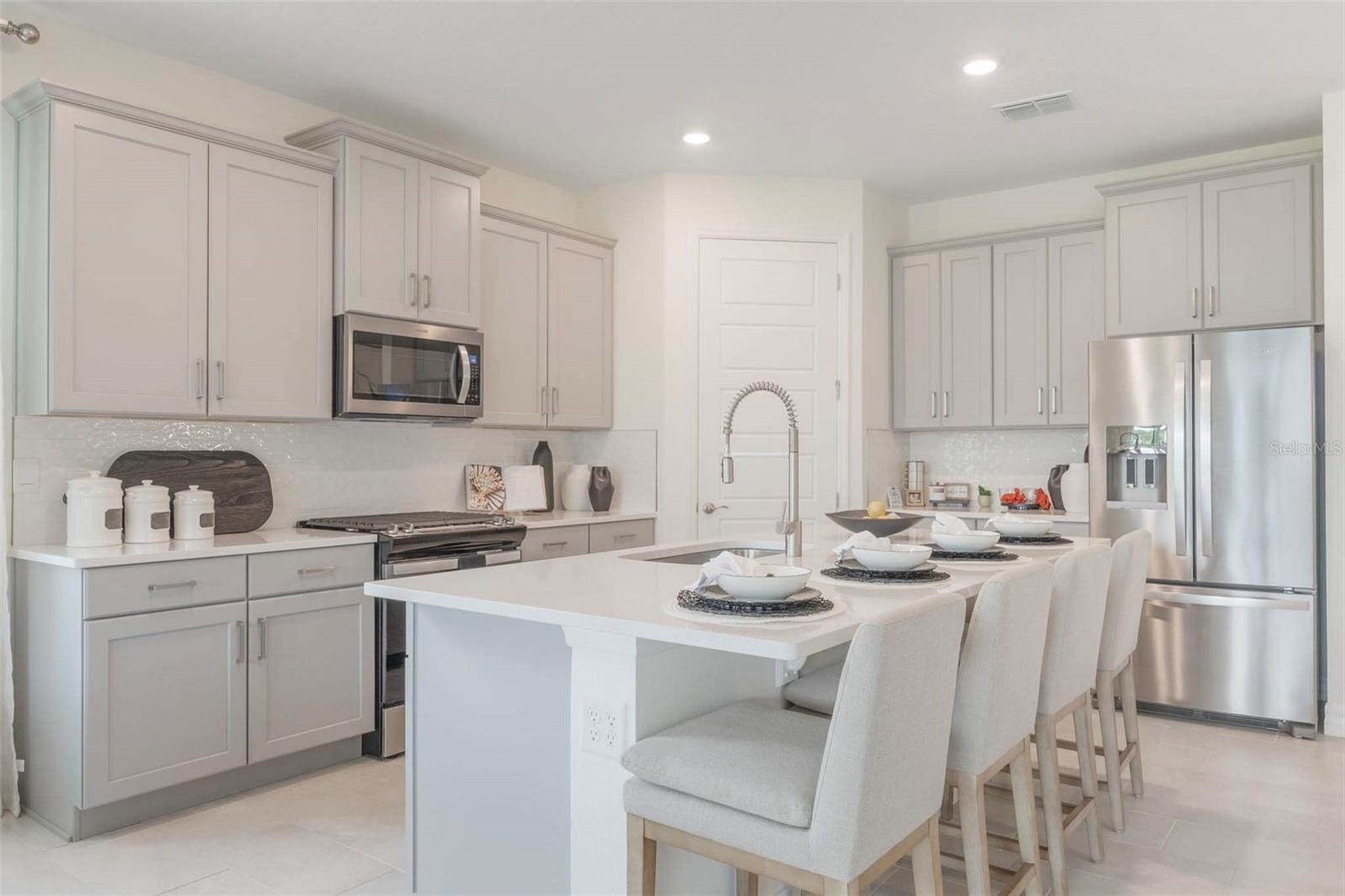 3952 KENNEBUNK LOOP, MOUNT DORA, FL, 32757